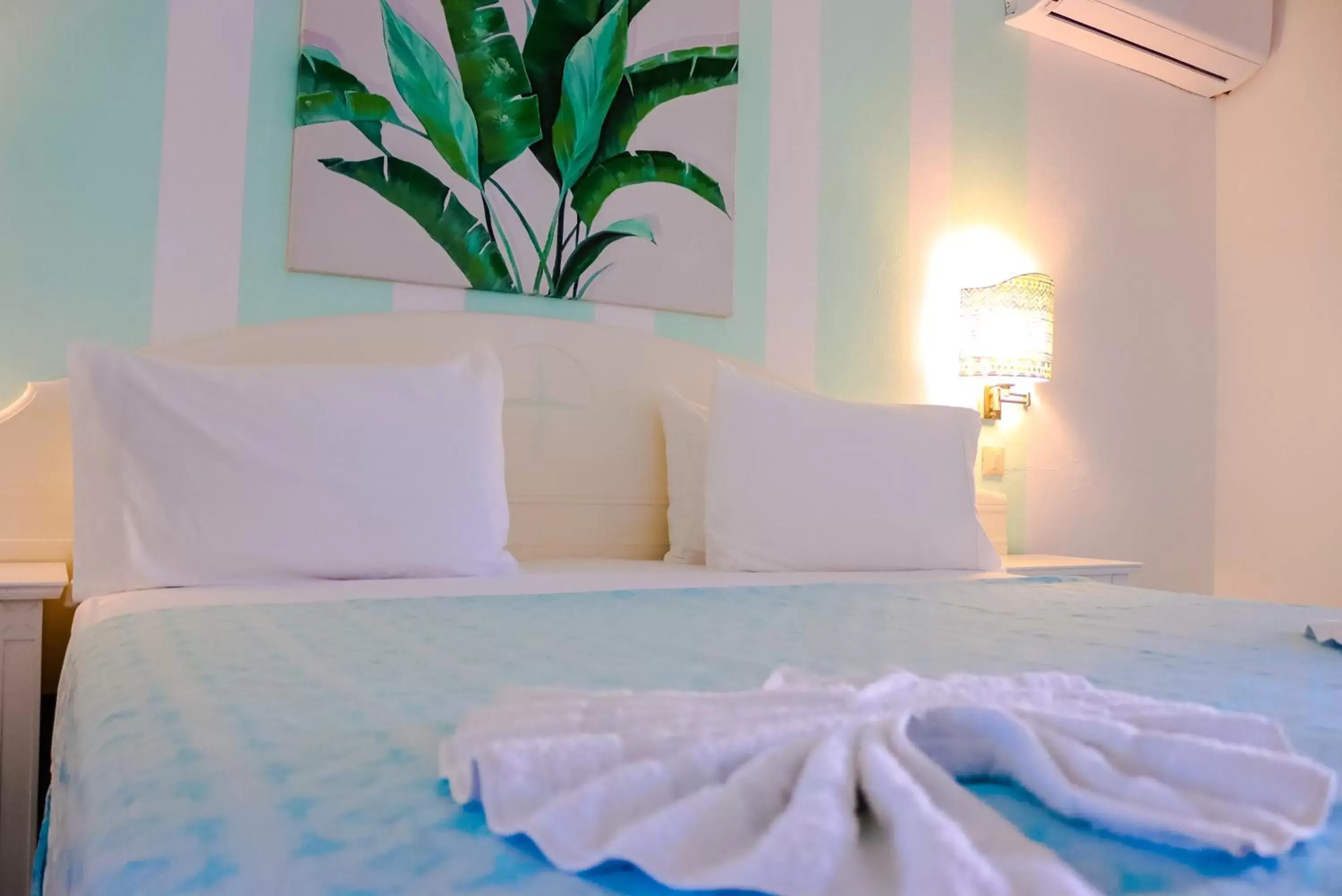 Bedroom, Bed in Ocean Point Beach Resort & Spa Adults Only Bedroom, Bed in Ocean Point Beach Resort & Spa Adults Only