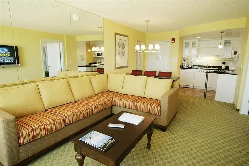 Living room, Seating Area in Hilton Vacation Club Ocean Beach Club Virginia Beach