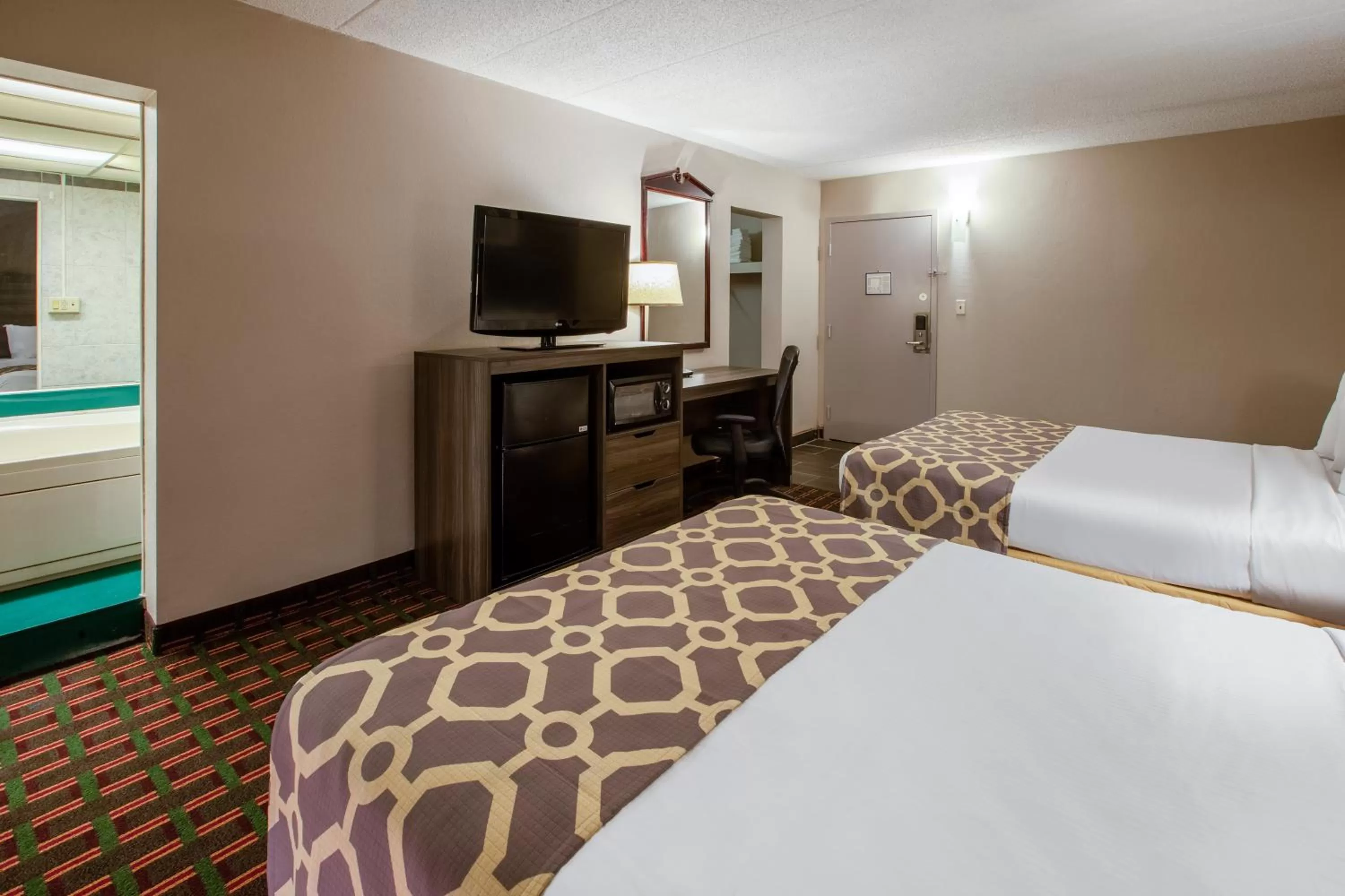 Bed in Baymont by Wyndham Northwood