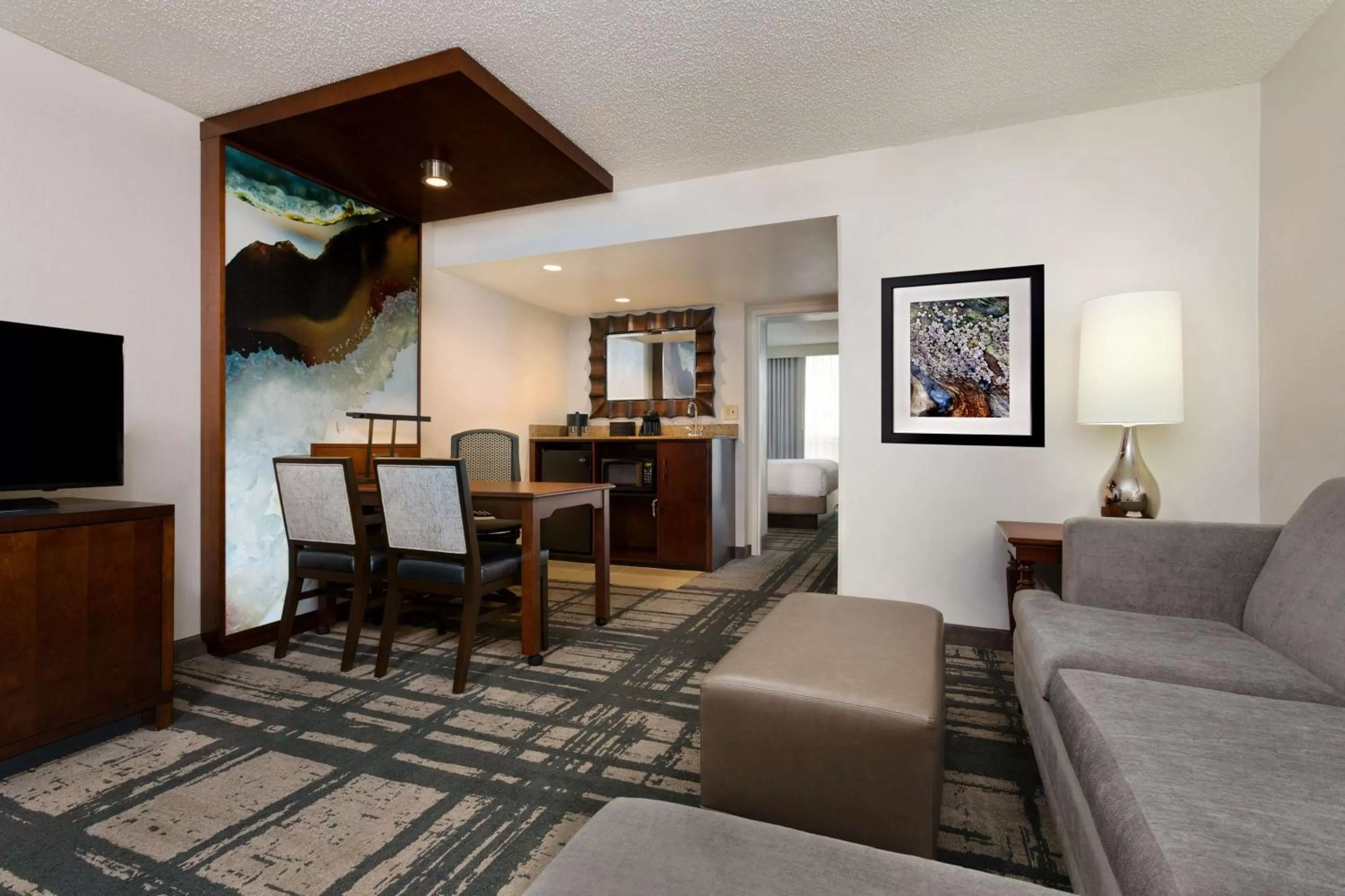 Living room in Embassy Suites by Hilton Orlando International Drive Convention Center