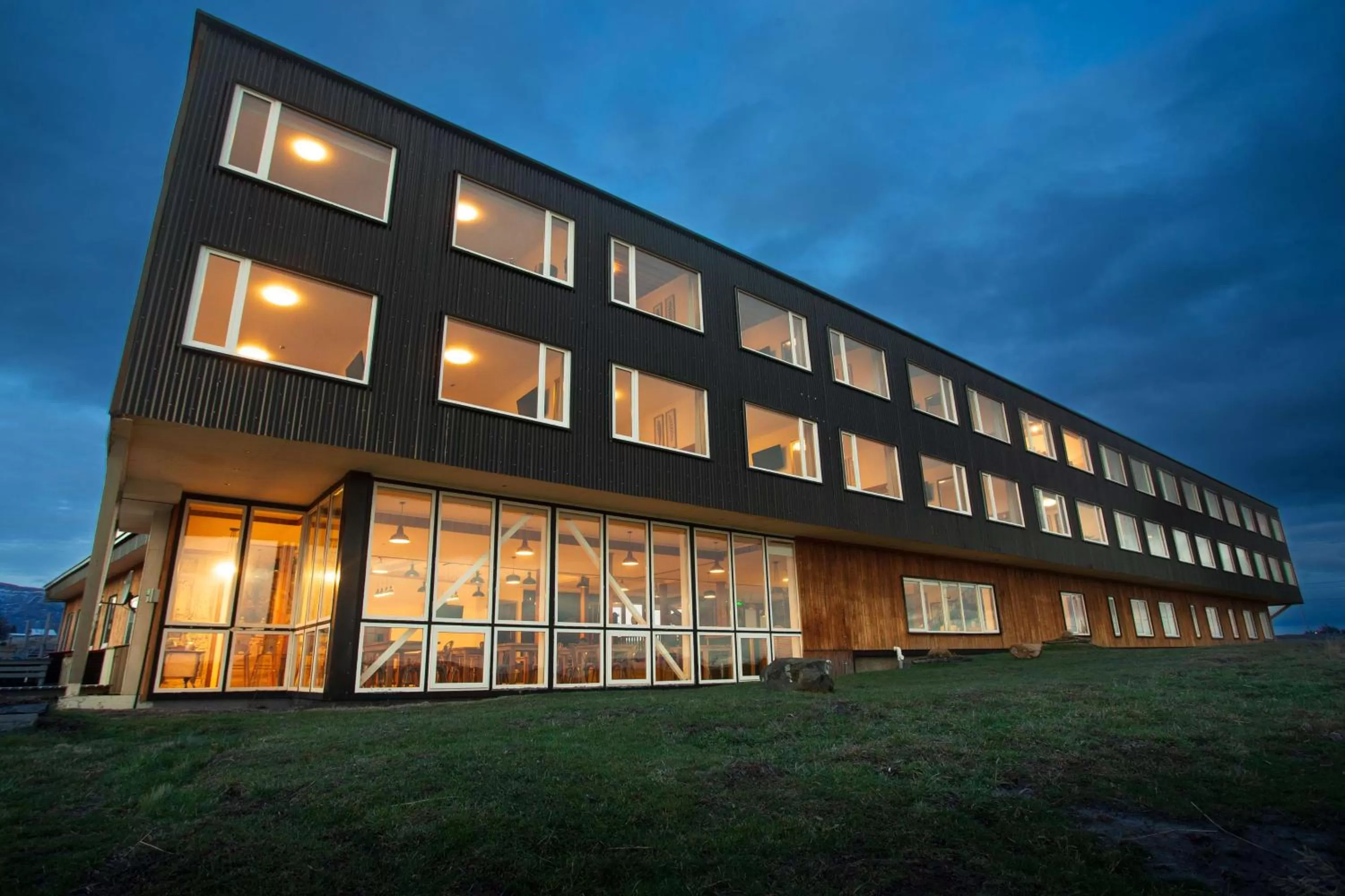 Property building in Best Western Patagonia