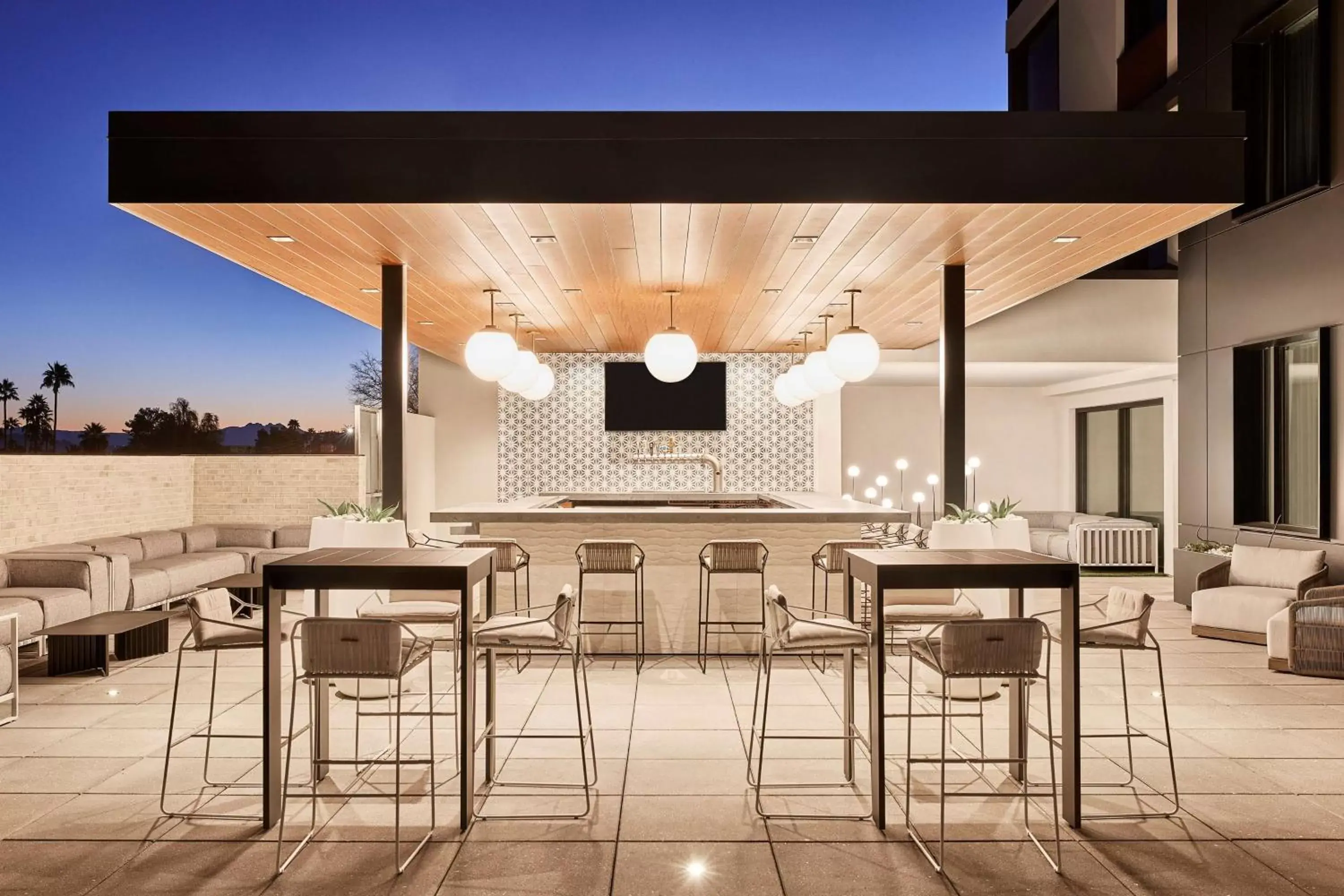 Lounge or bar in Senna House Hotel Scottsdale, Curio Collection By Hilton