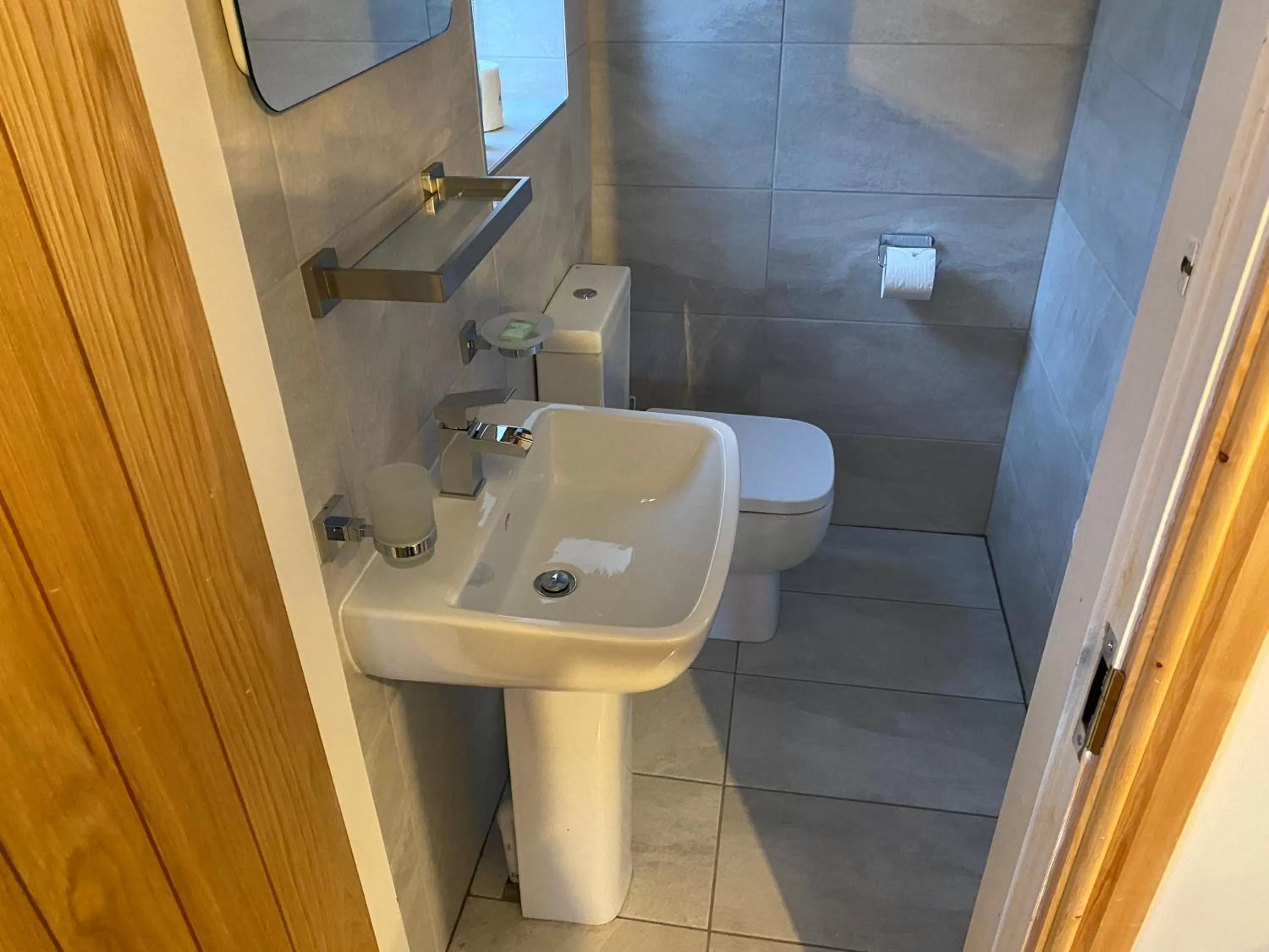 Toilet in Buile Hill Holiday Flats