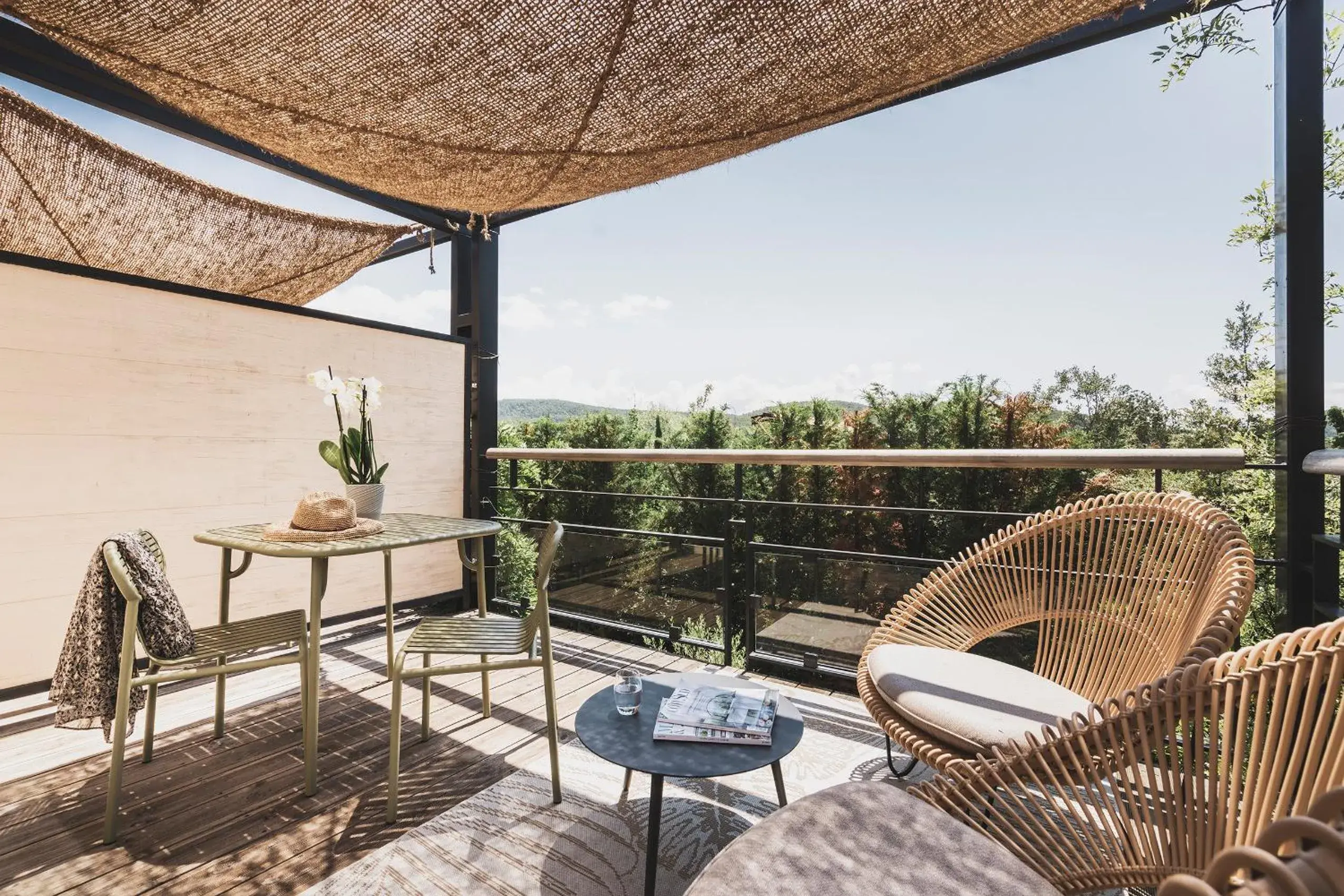 Balcony/Terrace in Les Lodges Sainte-Victoire Hotel & Spa