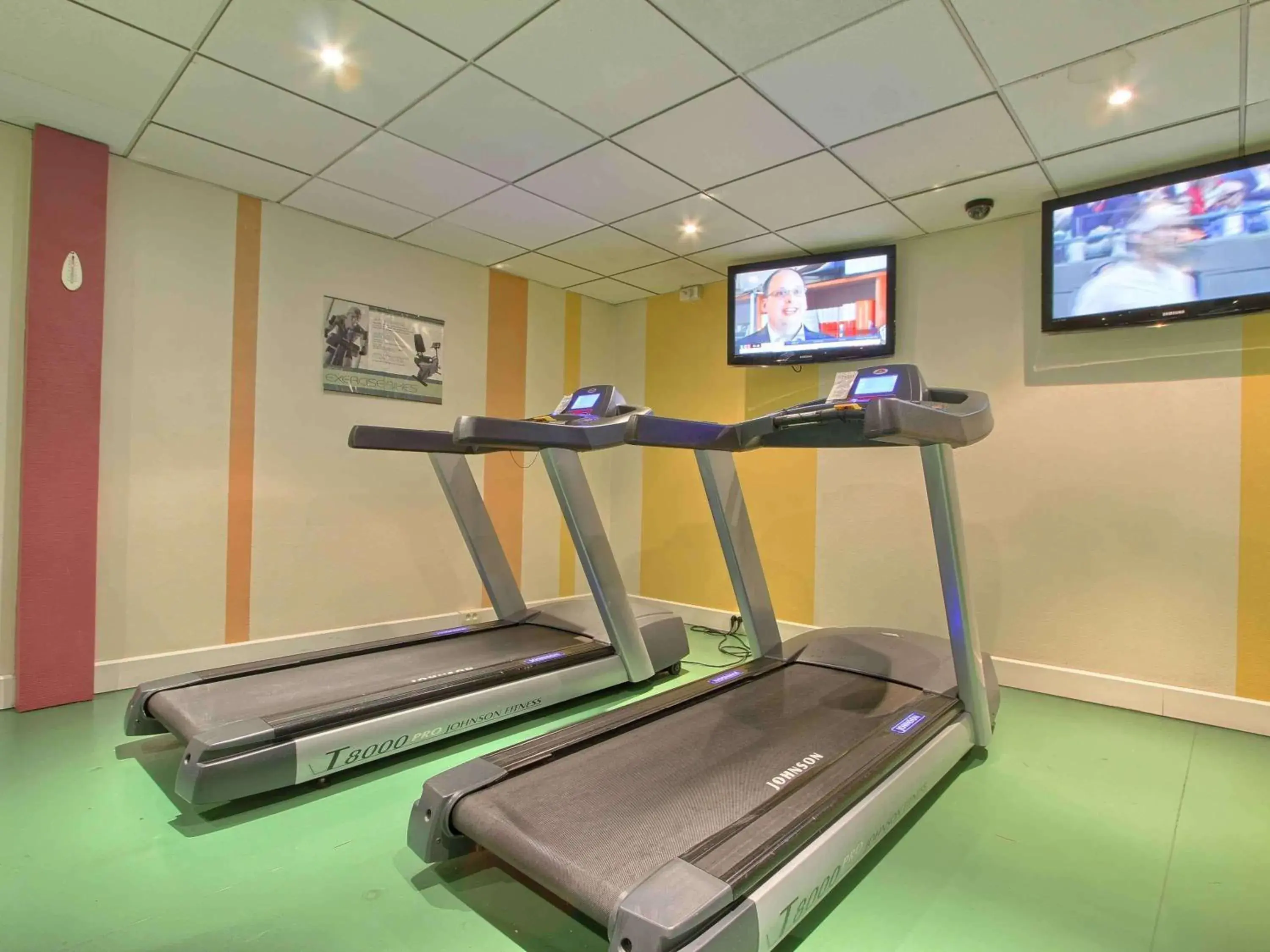 On site, Fitness Center/Facilities in Mercure Paris Velizy