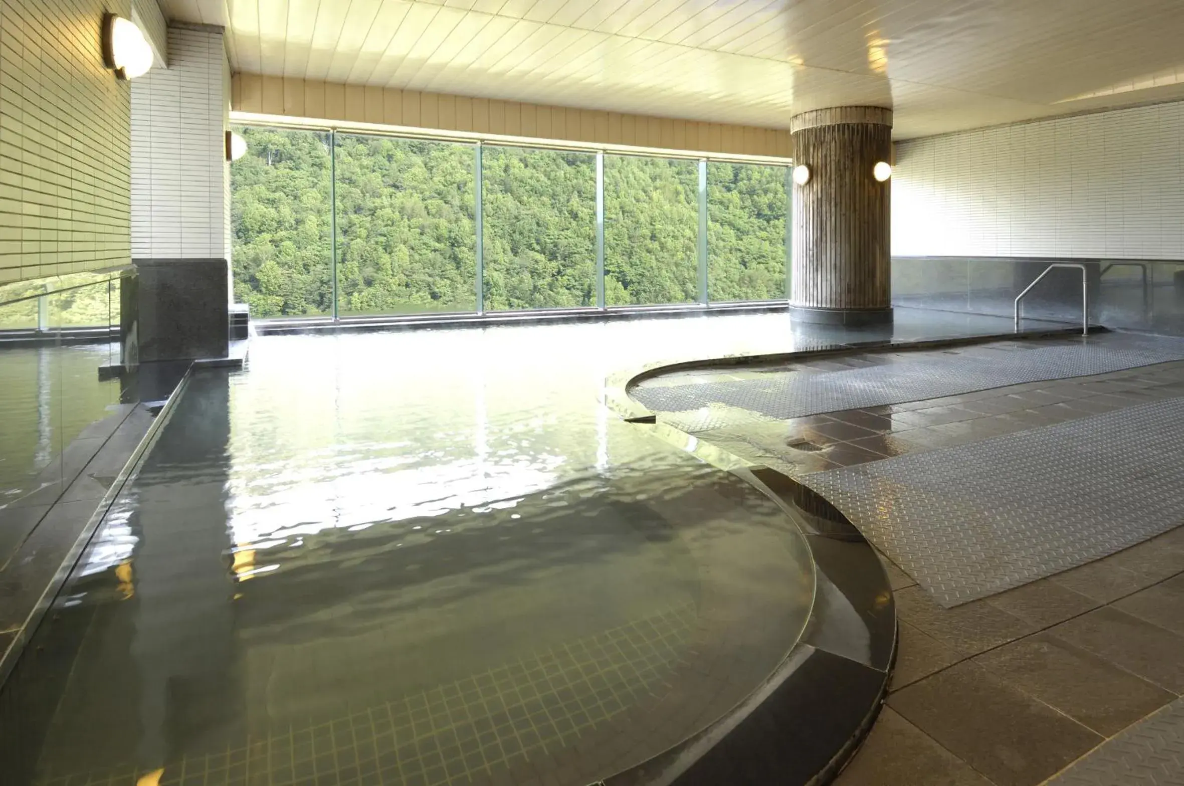 Hot Spring Bath, Swimming Pool in Hotel Taisetsu