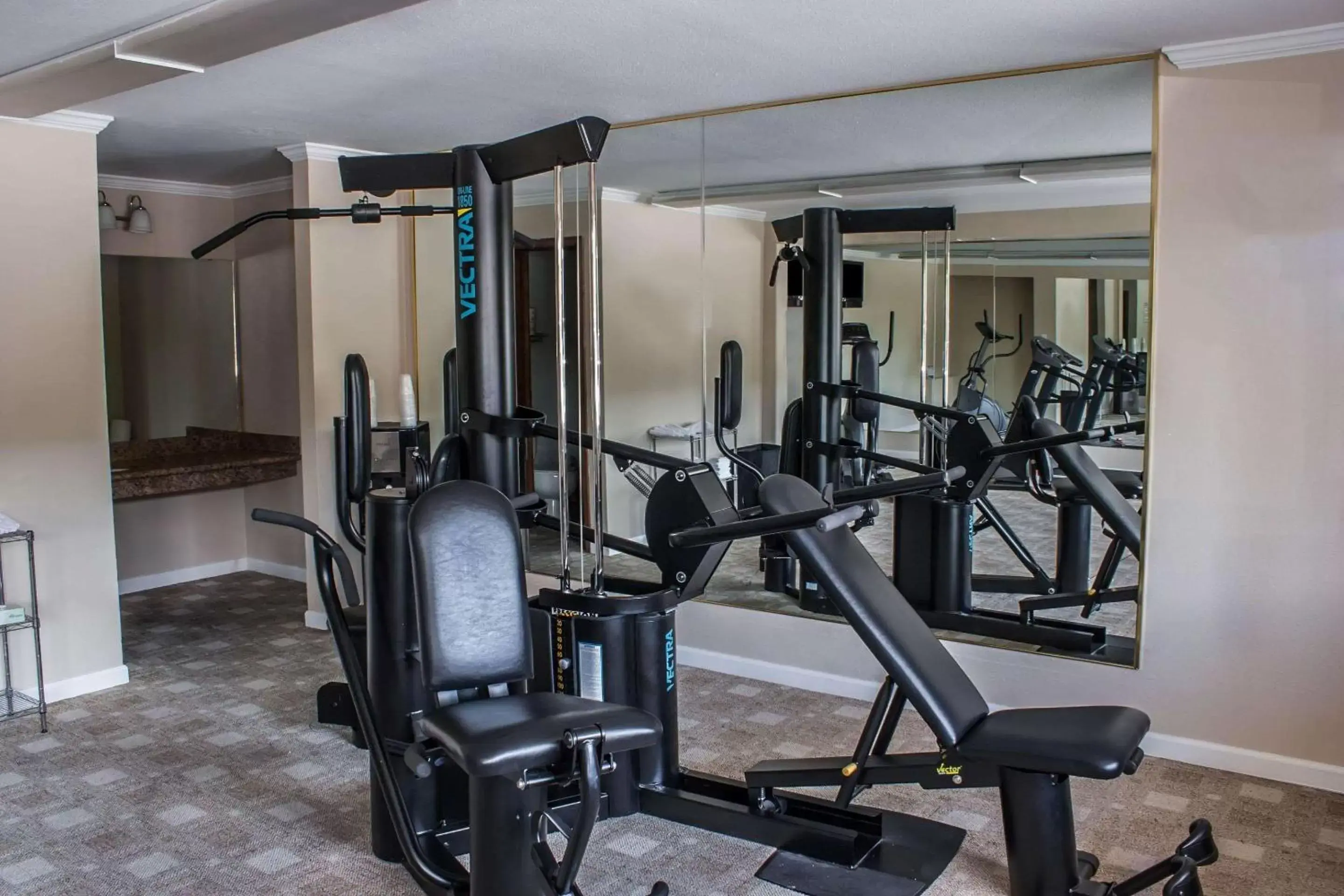 Fitness centre/facilities in Quality Inn & Suites Fife Seattle Fitness centre/facilities in Quality Inn & Suites Fife Seattle