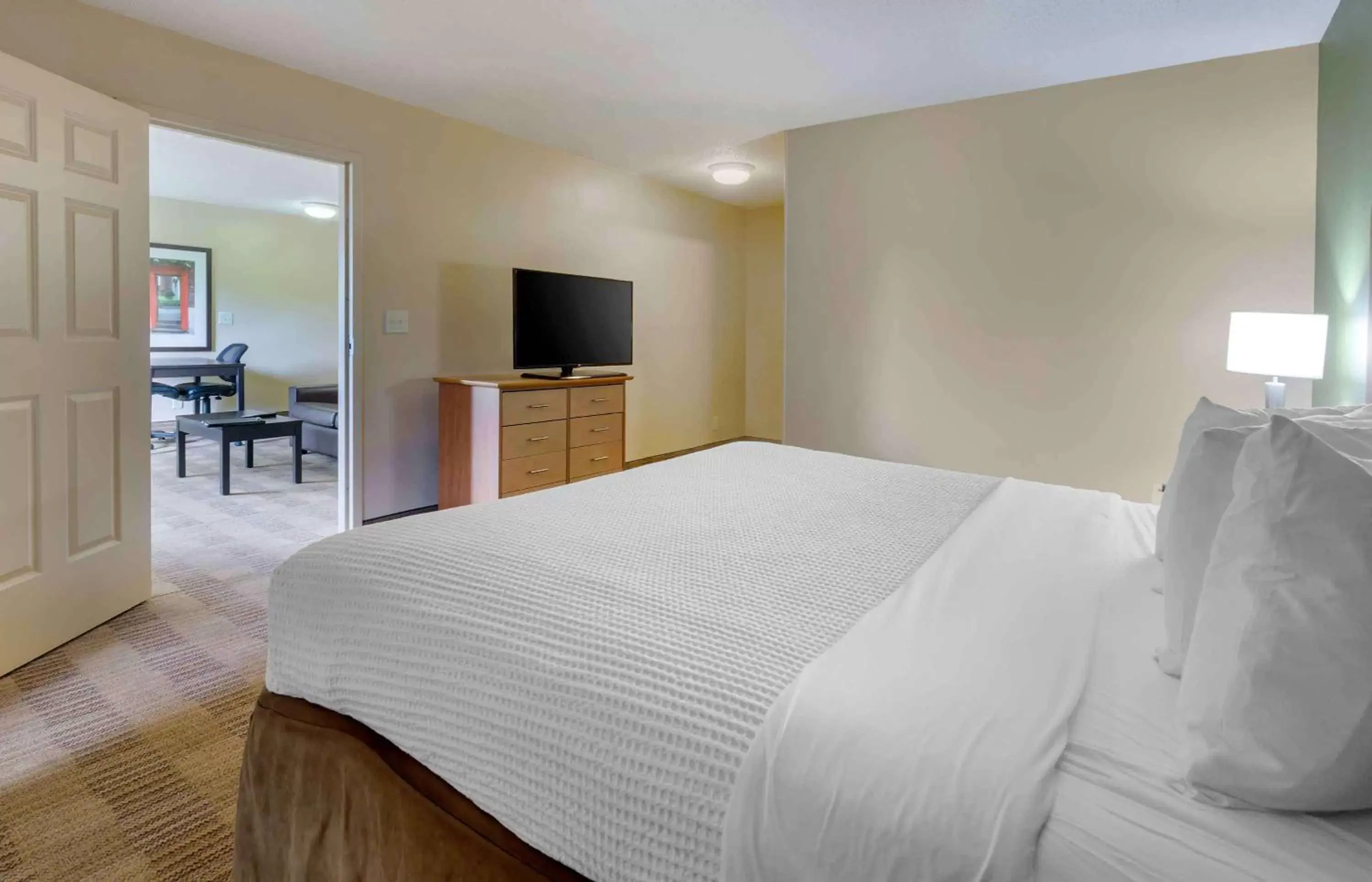Bedroom, Bed in Extended Stay America Suites - Tampa - Airport - Memorial Hwy