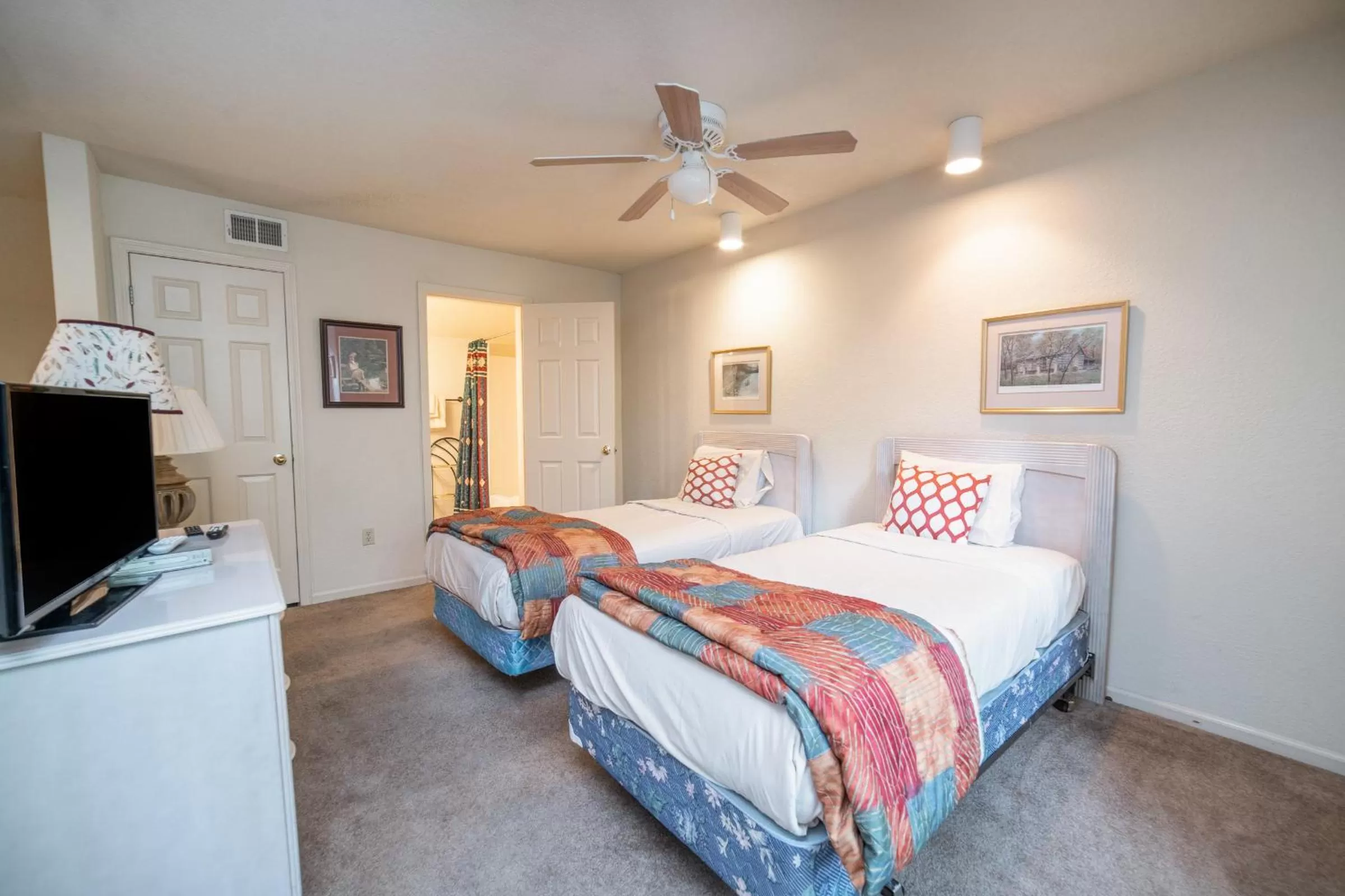 Bed in Pointe Royale Golf Resort