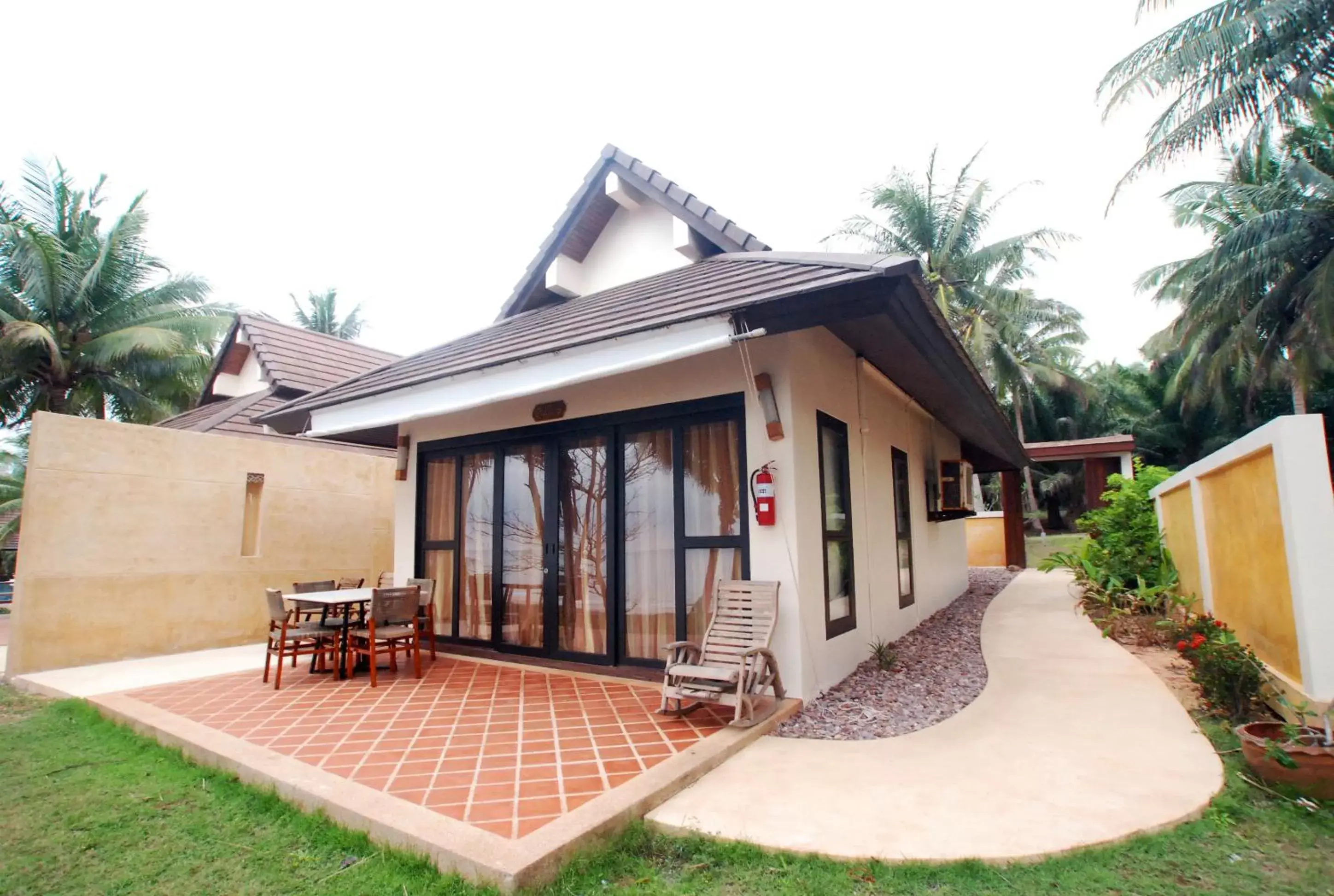 Facade/entrance, Property Building in Ban Saithong Beach Resort