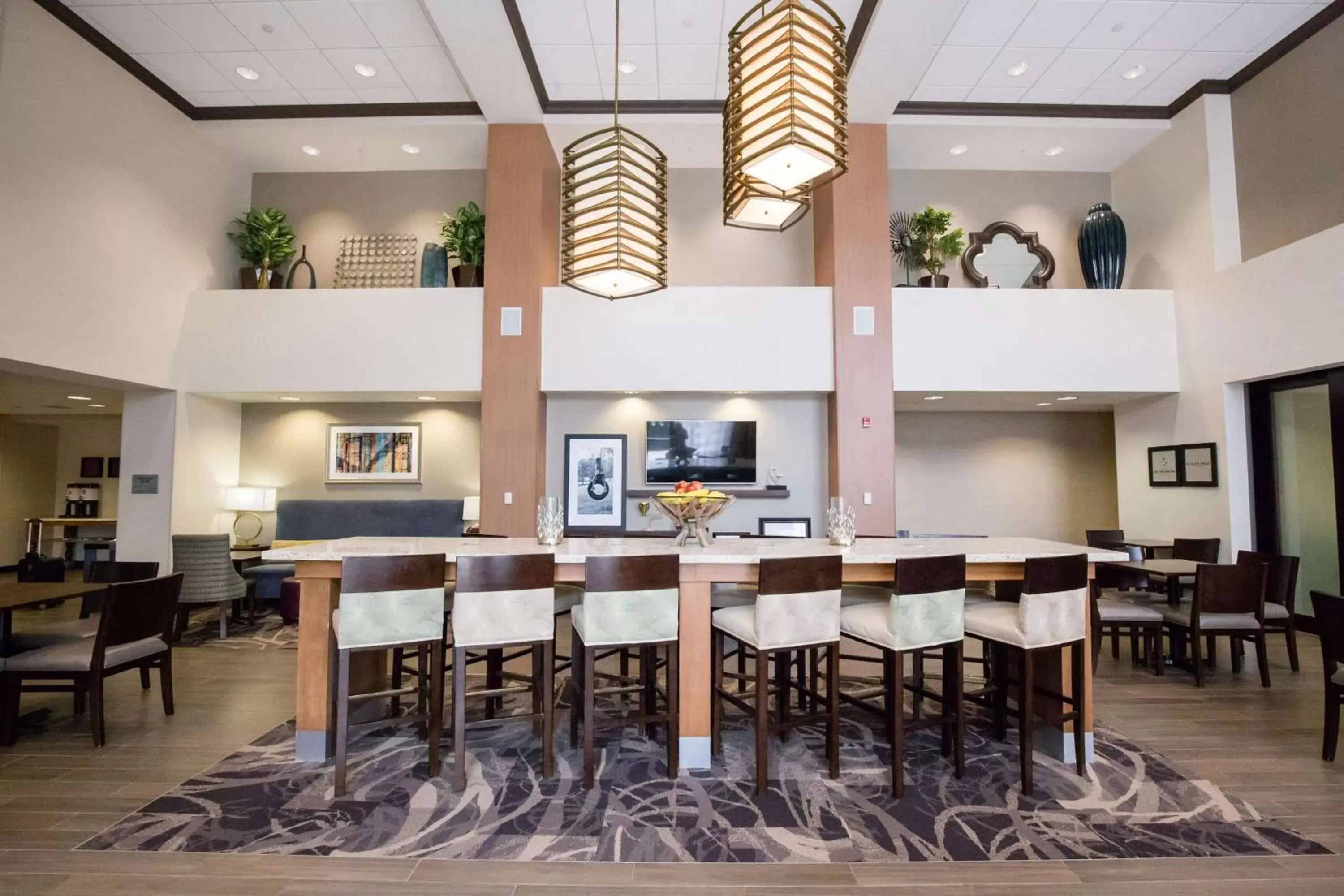 Restaurant/Places to Eat in Hampton Inn & Suites - Pittsburgh/Harmarville, PA