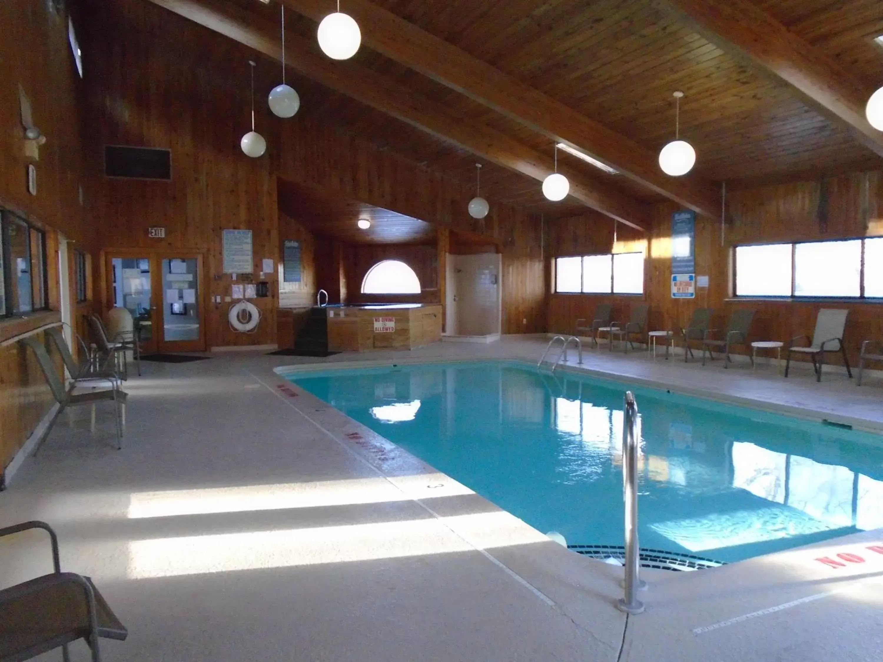Swimming Pool in Cedar Village Condominiums