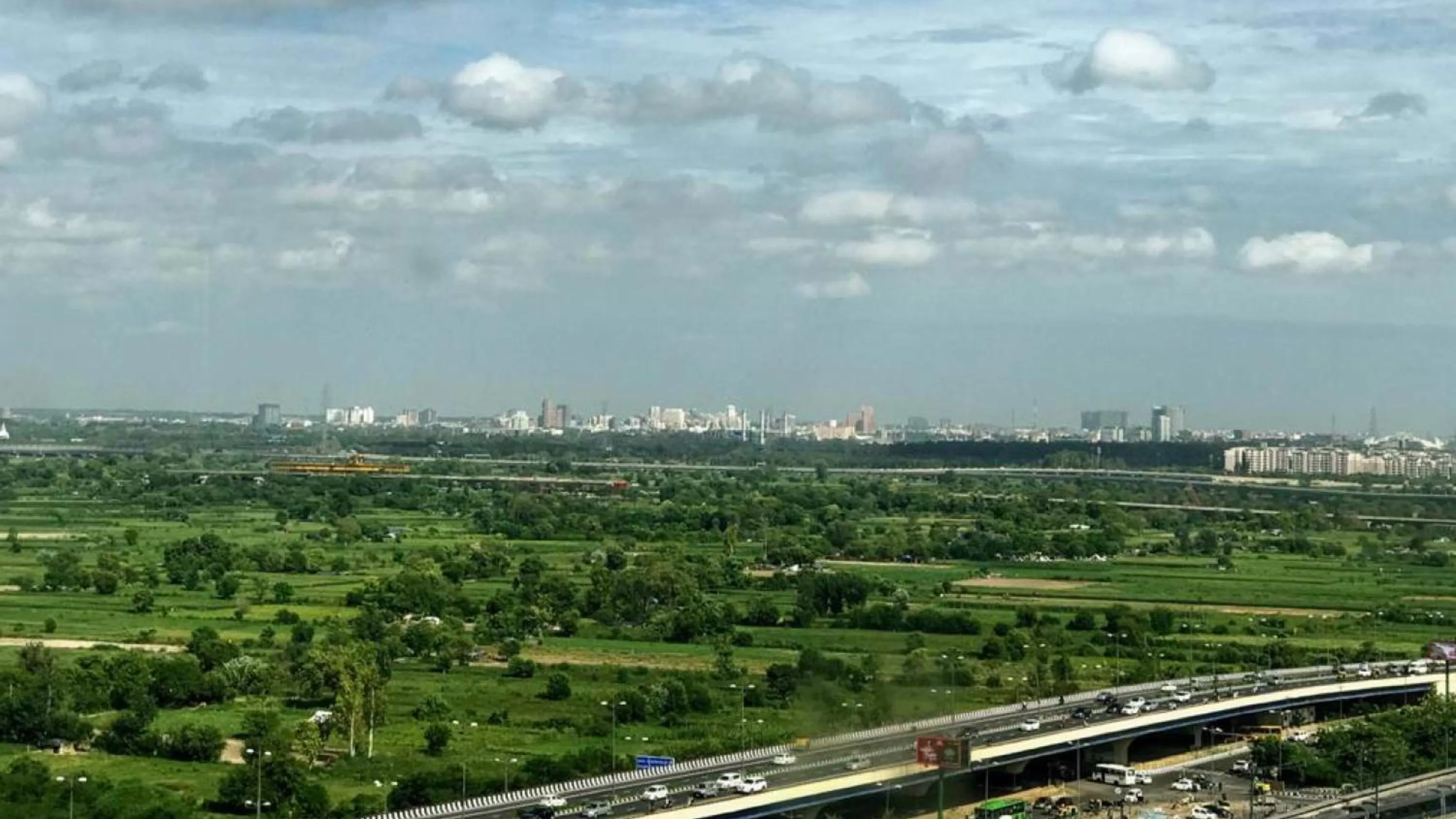 Property building in Holiday Inn New Delhi Mayur Vihar Noida by IHG