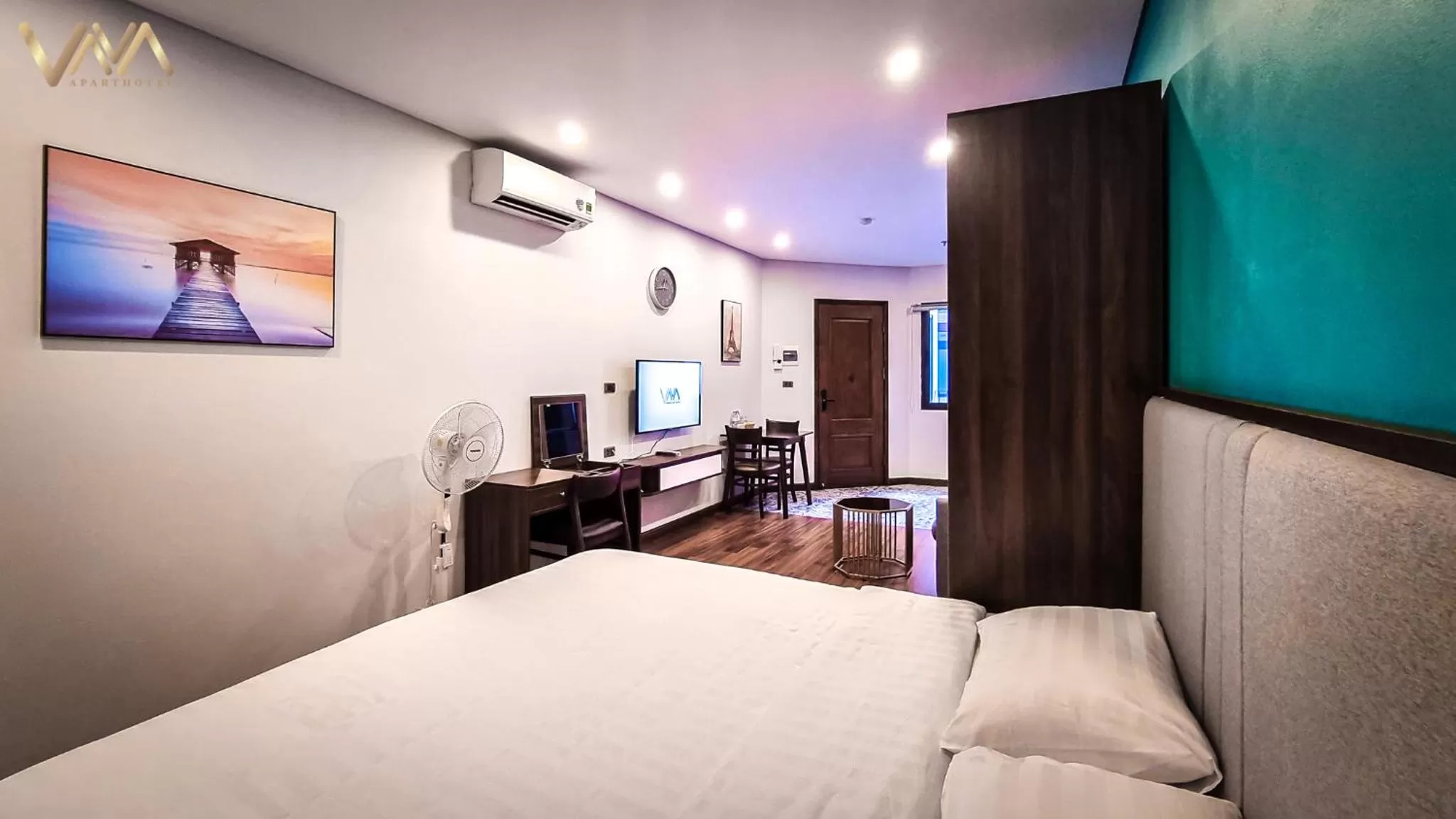 Photo of the whole room, Bed in VNAHOMES APARTHOTEL