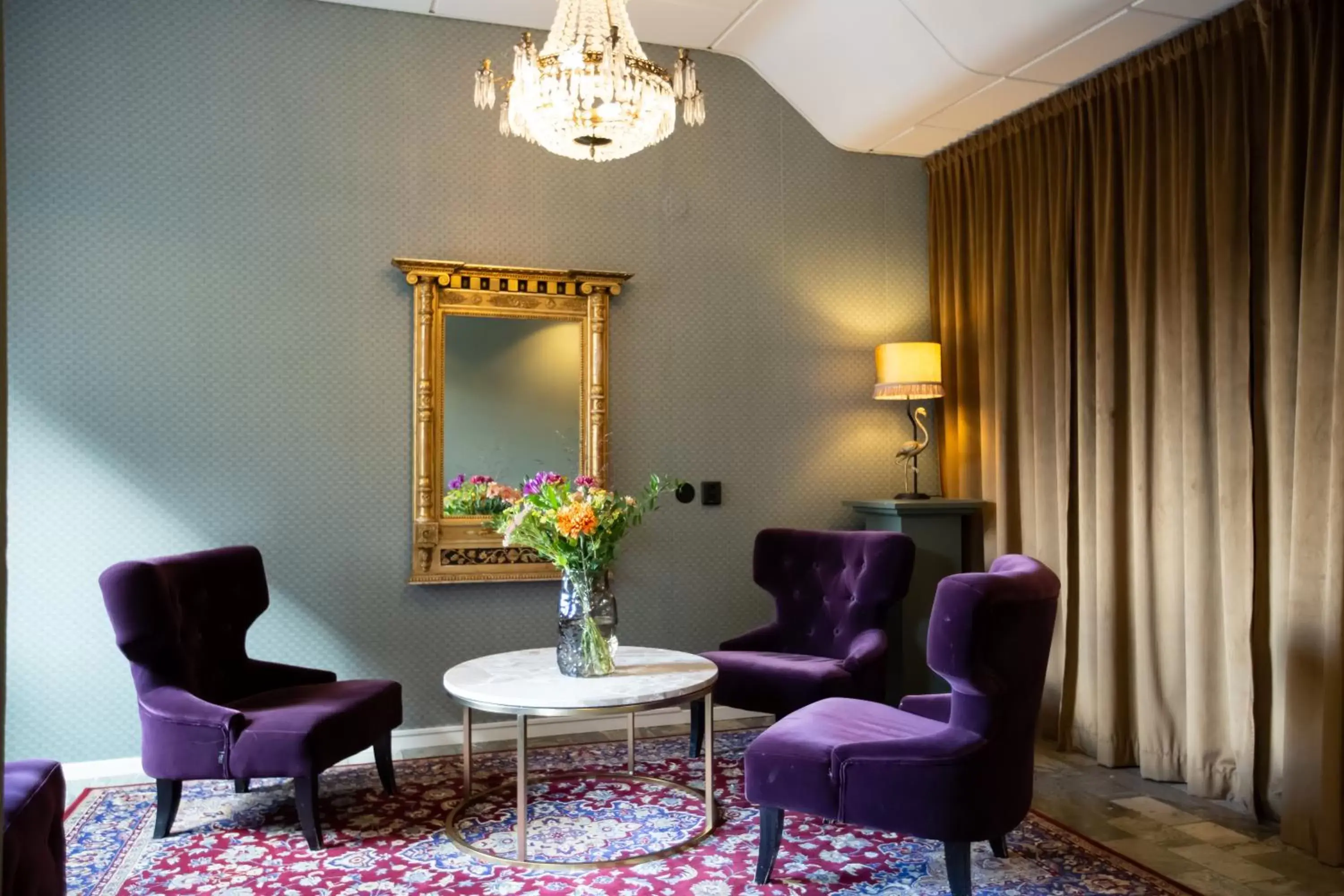 Lobby or reception, Seating Area in Clarion Collection Hotel Cardinal