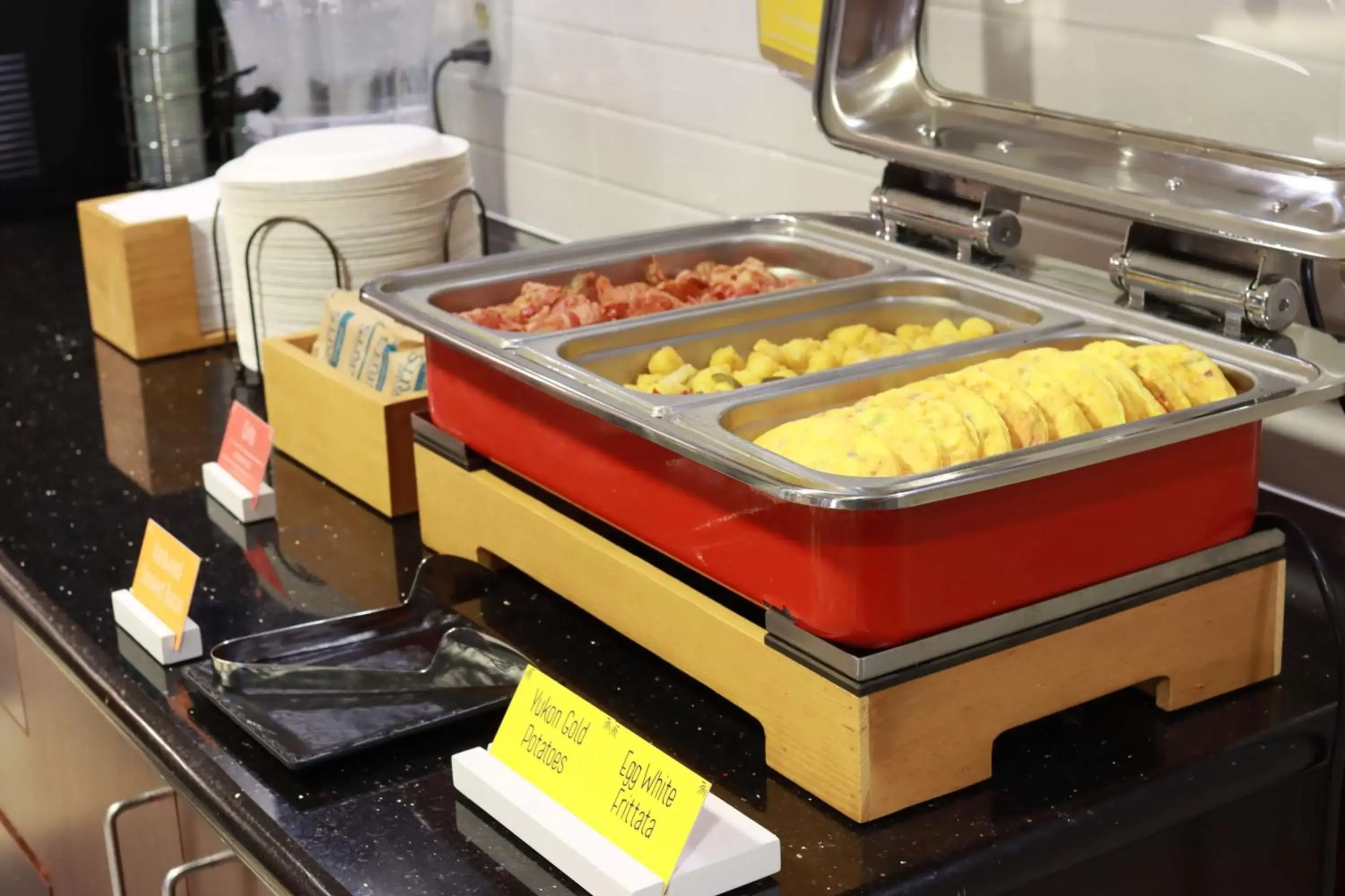 Breakfast in Hampton Inn & Suites Thibodaux Breakfast in Hampton Inn & Suites Thibodaux