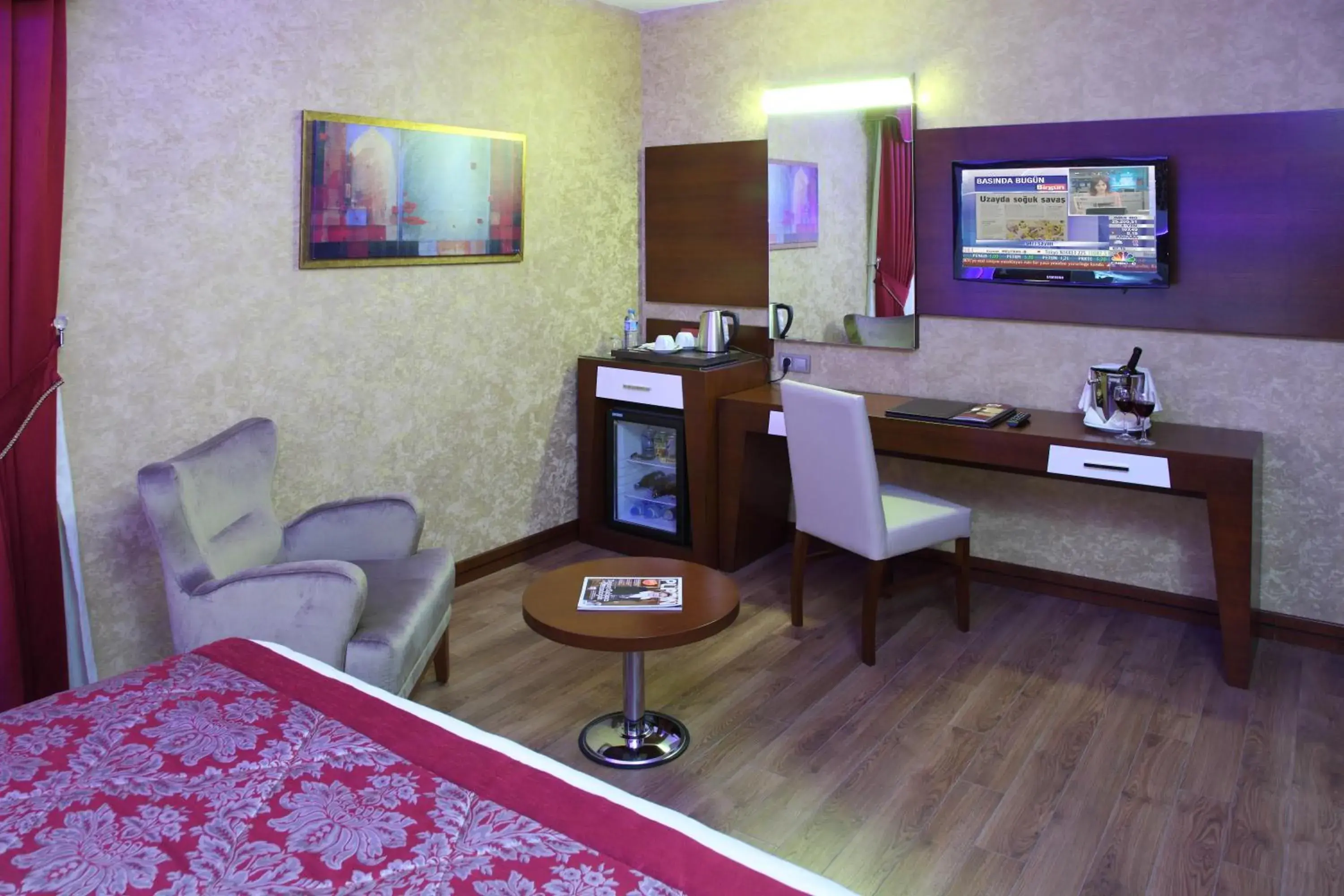 TV and multimedia, TV/Entertainment Center in Hotel Senbayrak City