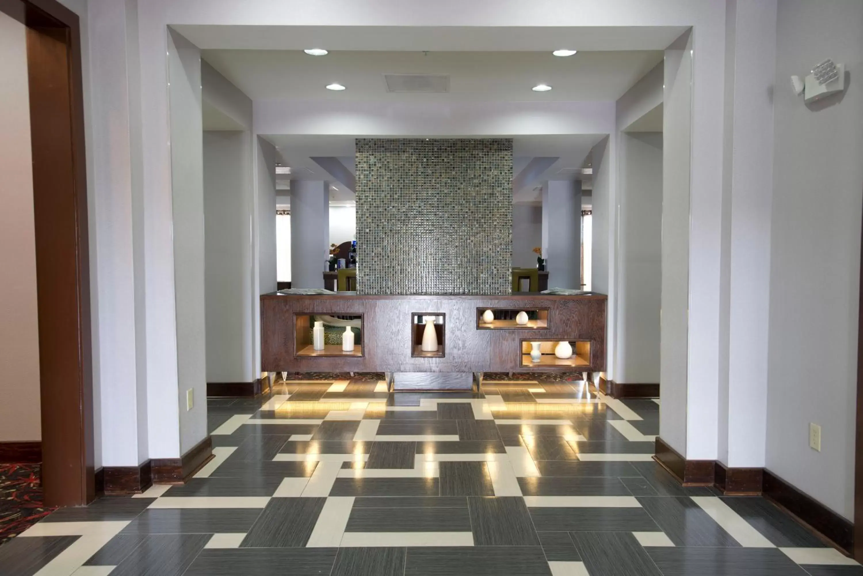 Property building, Lobby/Reception in Holiday Inn Express & Suites Morrilton, an IHG Hotel