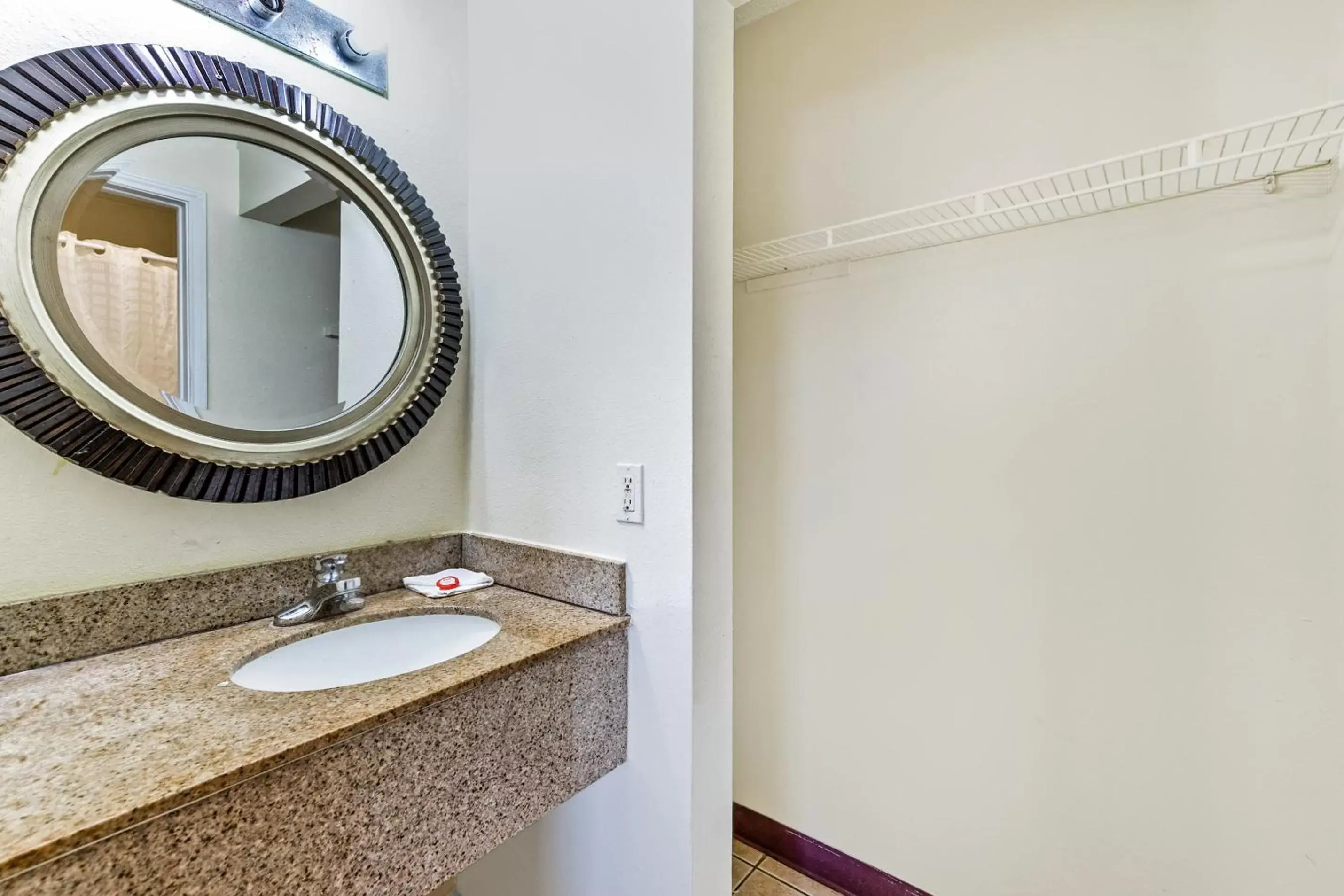 Bathroom in OYO Hotel San Antonio Lackland near Seaworld