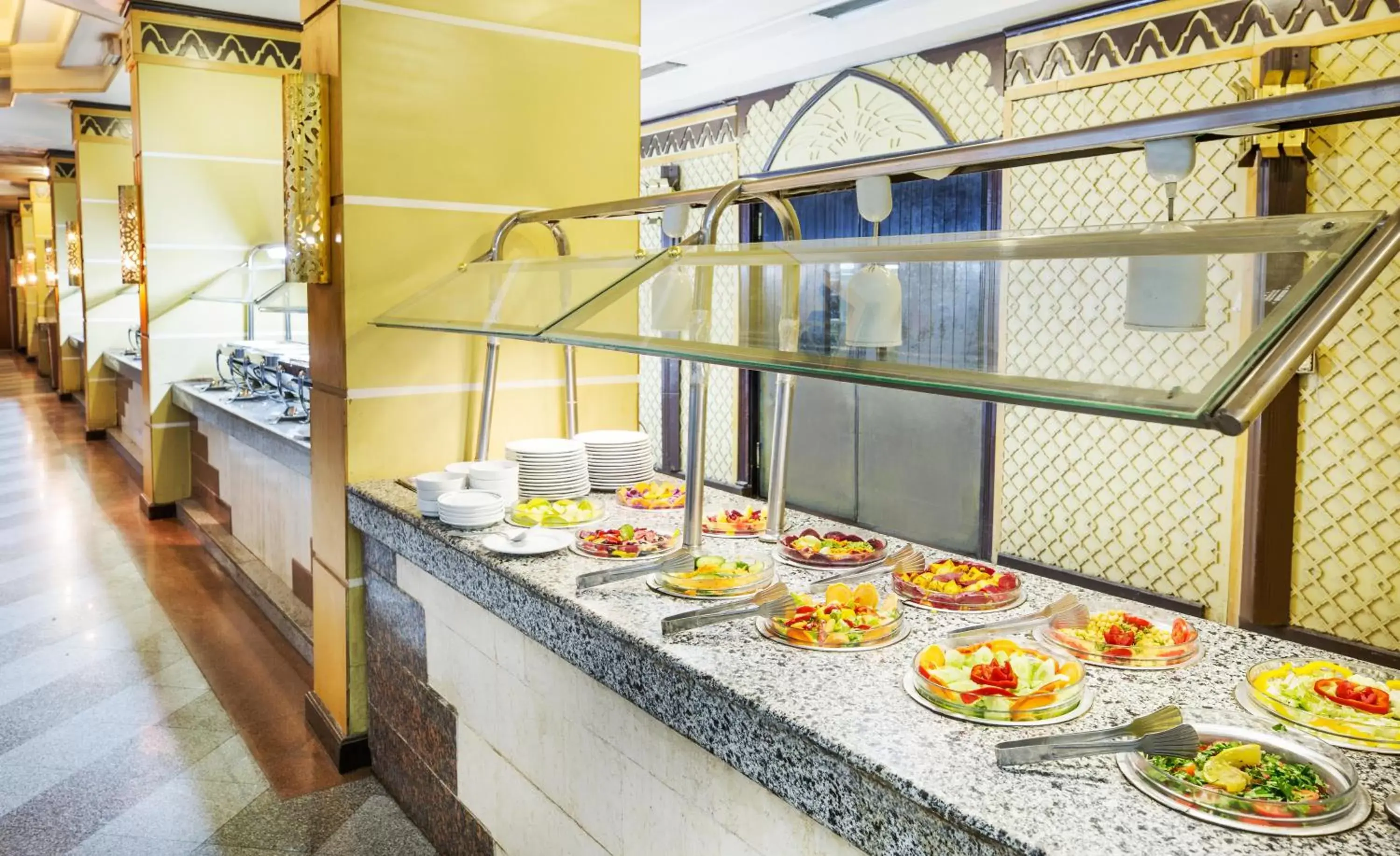 Restaurant/places to eat in Pyramisa Hotel Luxor Restaurant/places to eat in Pyramisa Hotel Luxor