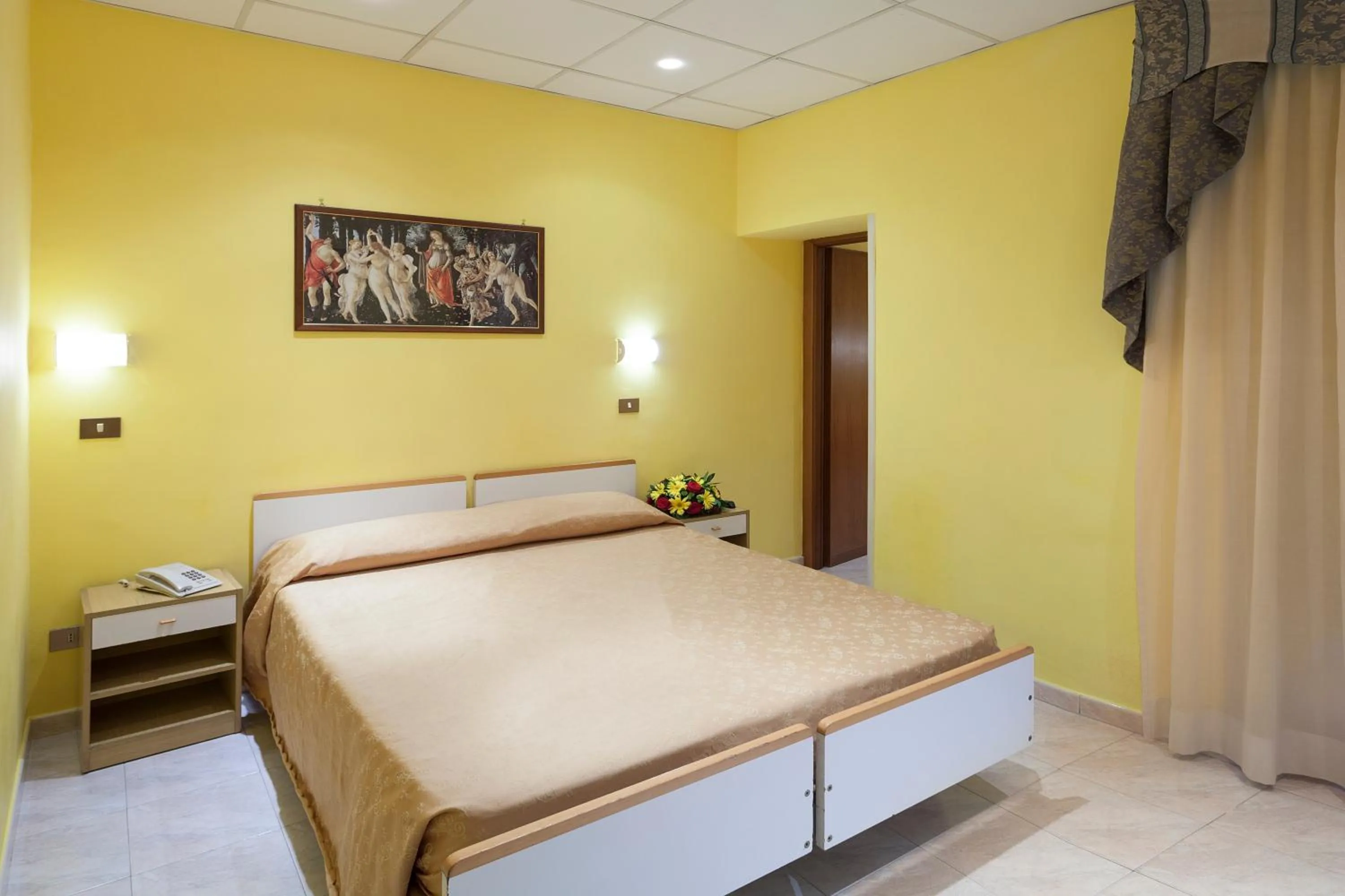 Bed in Hotel Oriente