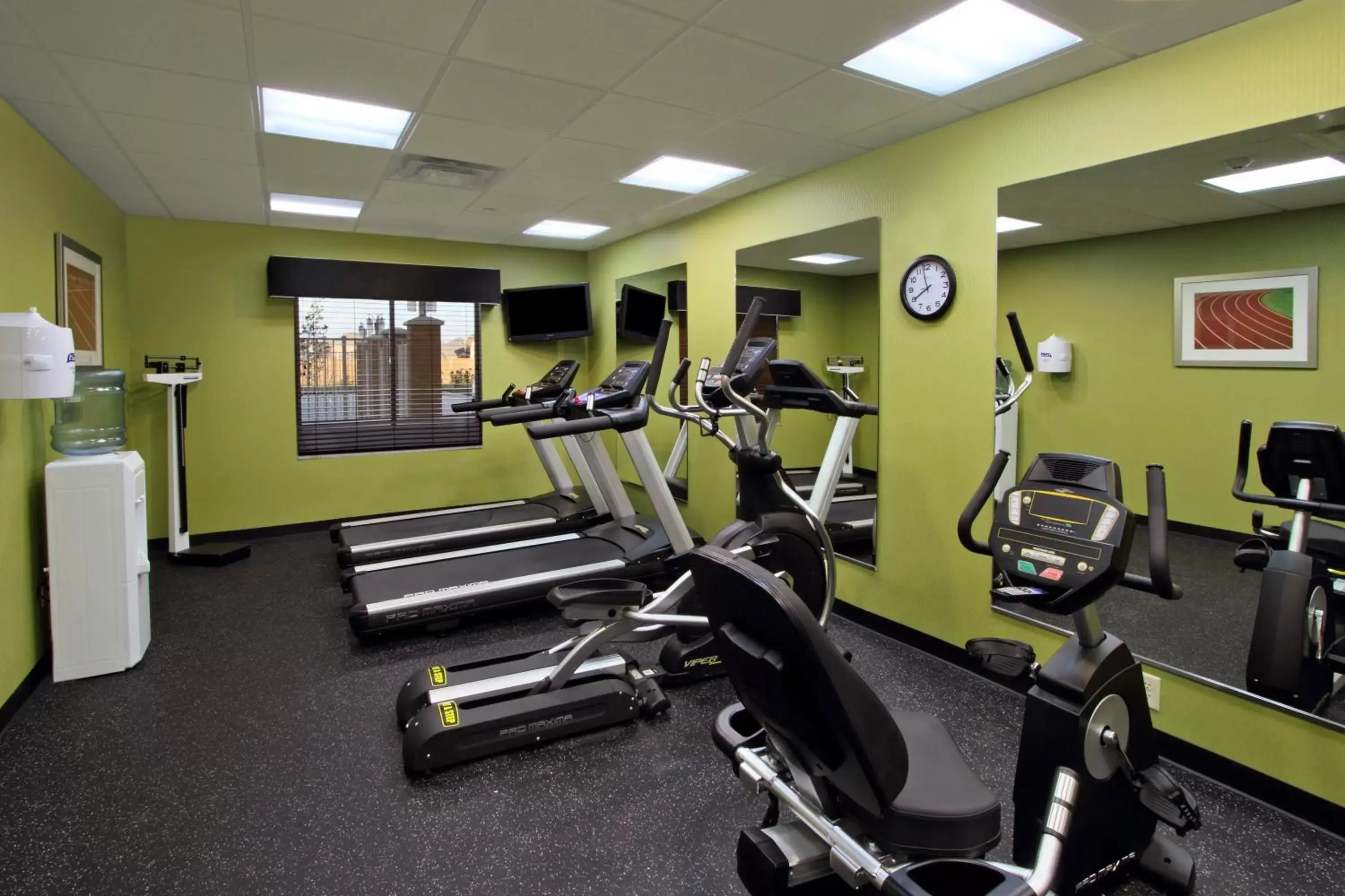 Fitness centre/facilities, Fitness Center/Facilities in Holiday Inn Express & Suites Houston East - Baytown, an IHG Hotel