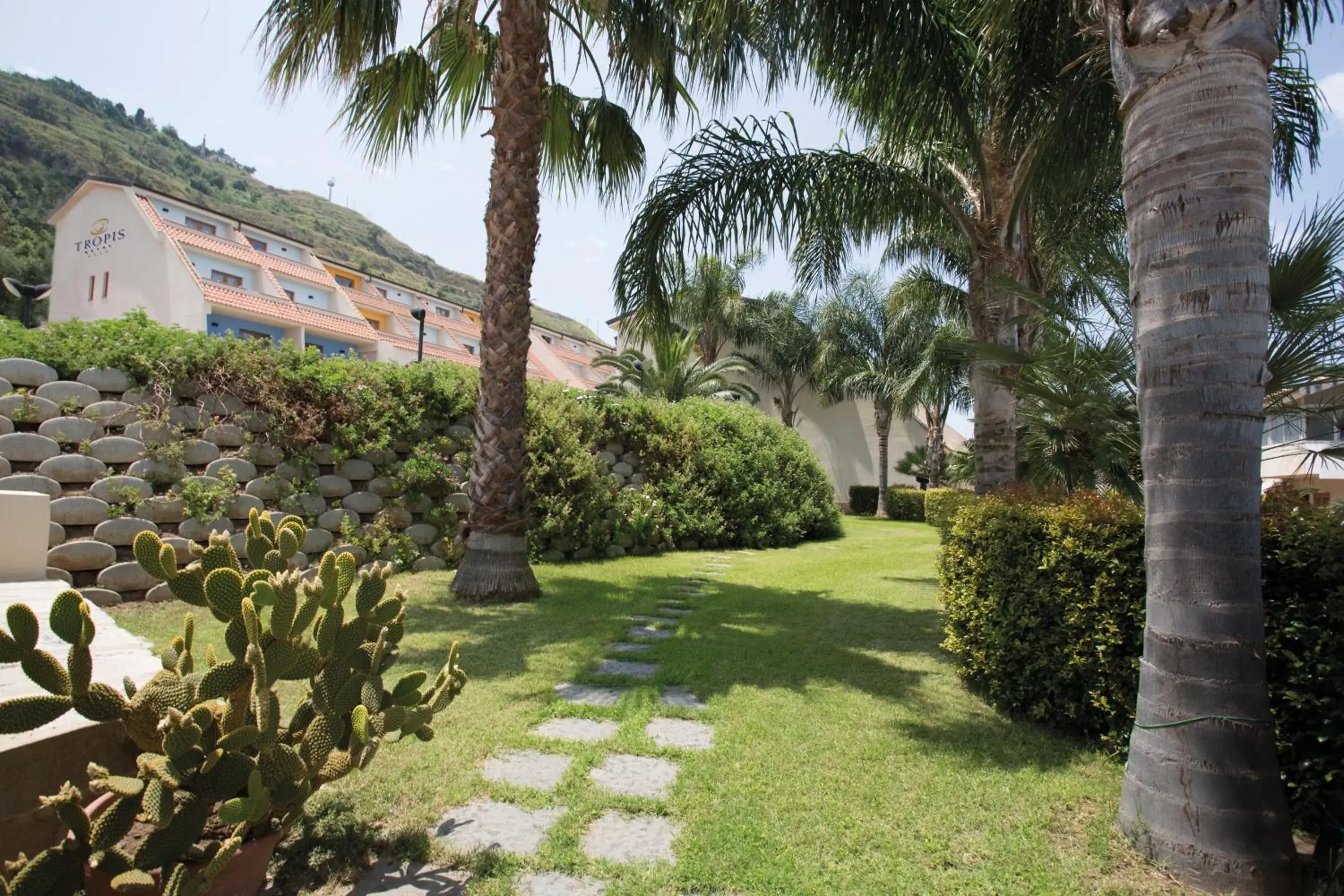 Garden in Hotel Tropis