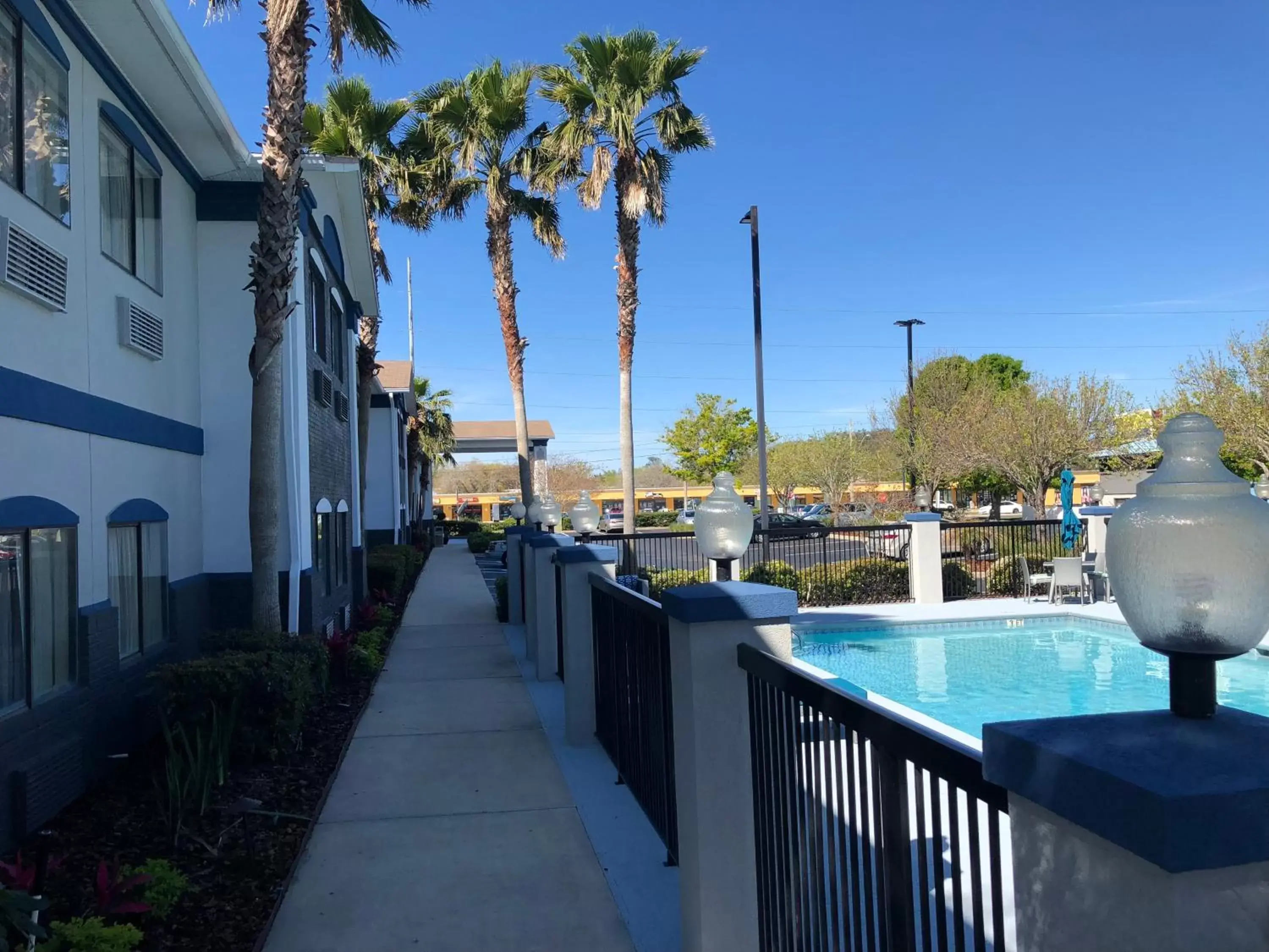 Swimming pool, Pool View in Best Western Mayport Inn and Suites