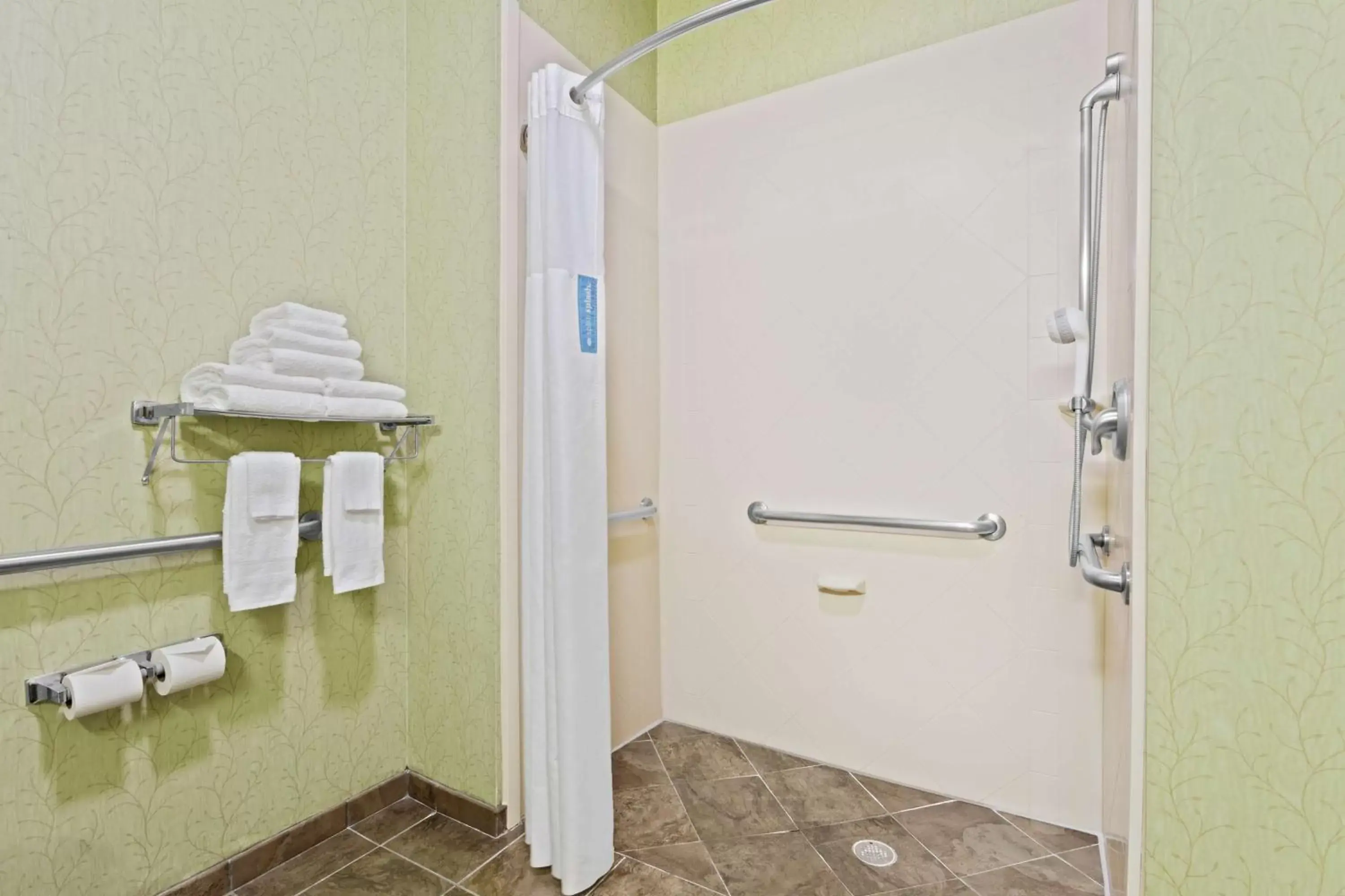 Bathroom in Hampton Inn West Palm Beach-Lake Worth-Turnpike