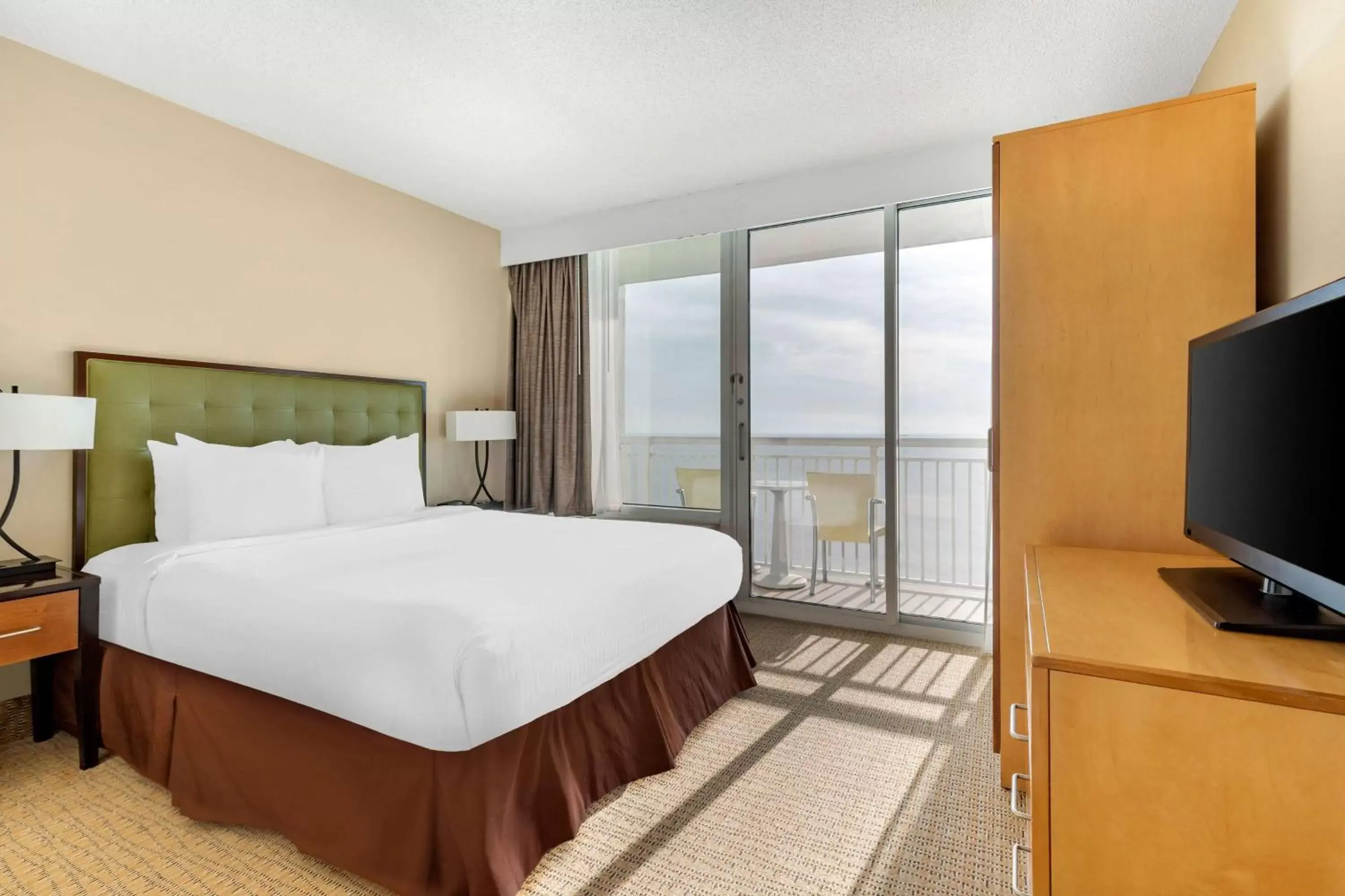 Bed in Hilton Vacation Club Ocean Beach Club Virginia Beach