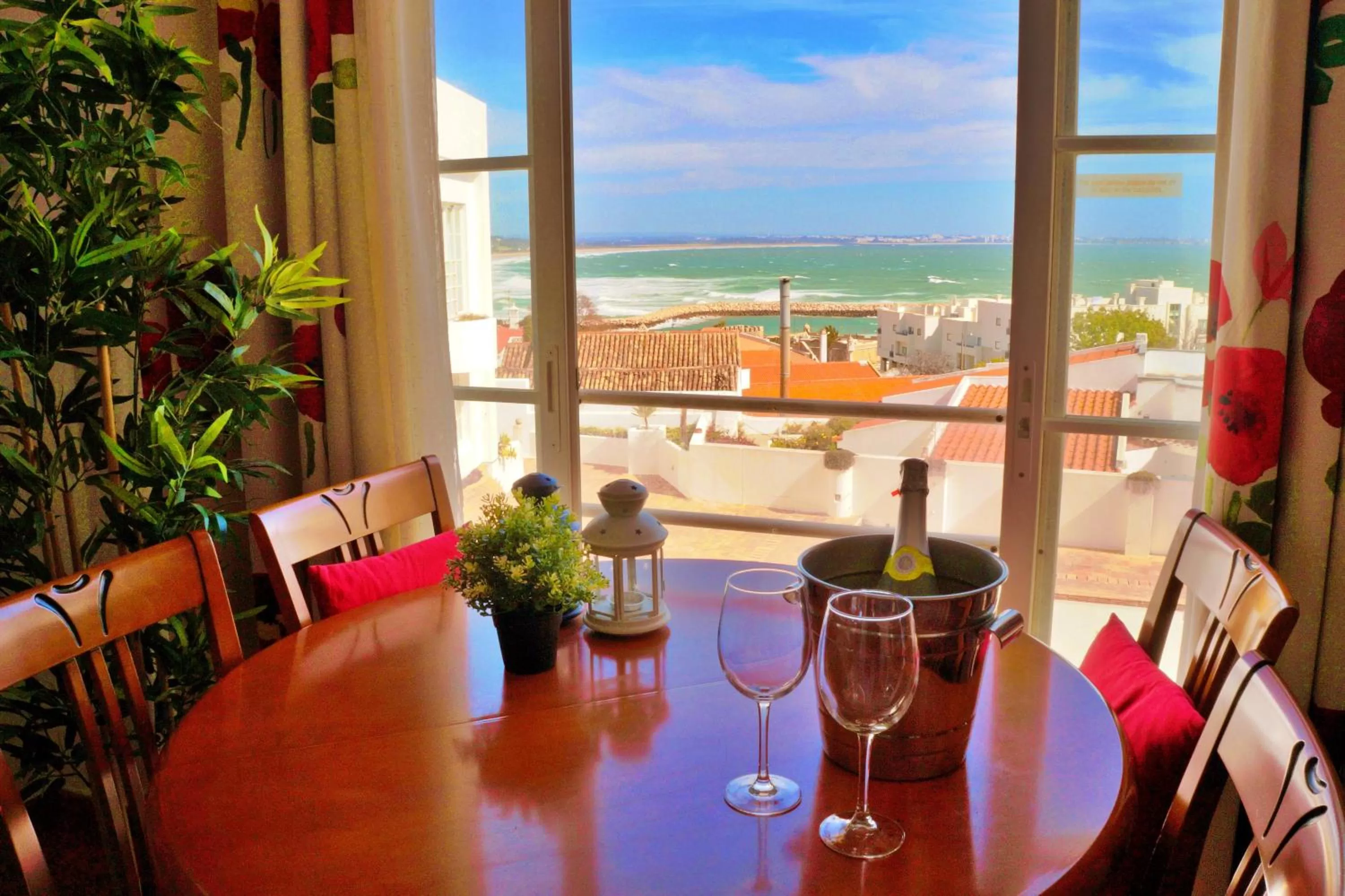 Sea view in Baluarte da Vila Apartments