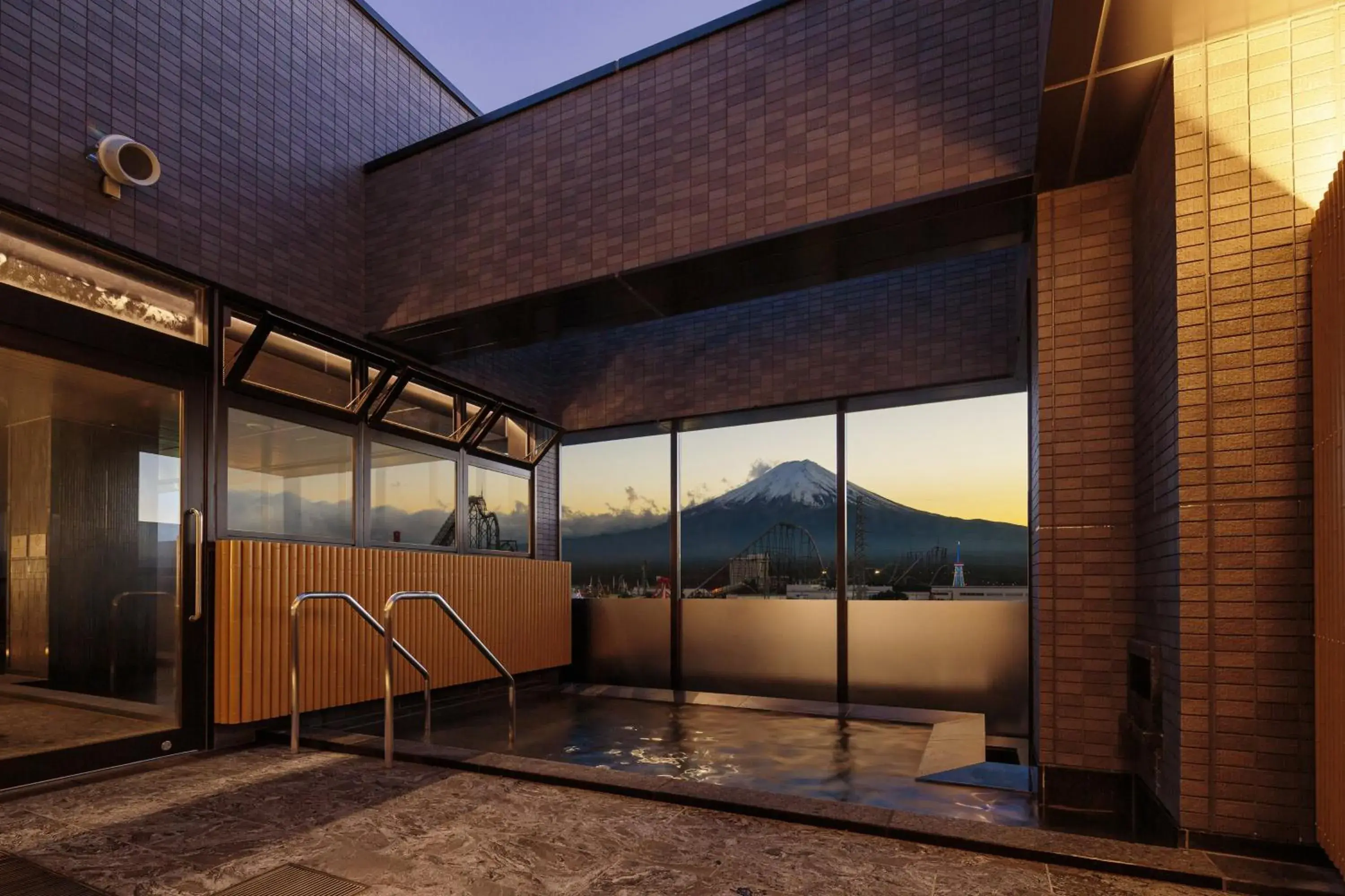 Open Air Bath in HOTEL MYSTAYS Fuji Onsen Resort