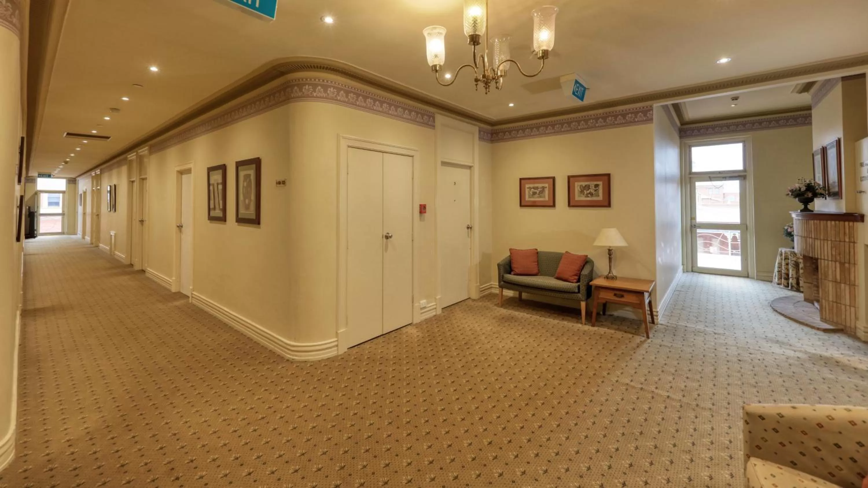 Decorative detail in Royal Exchange Hotel