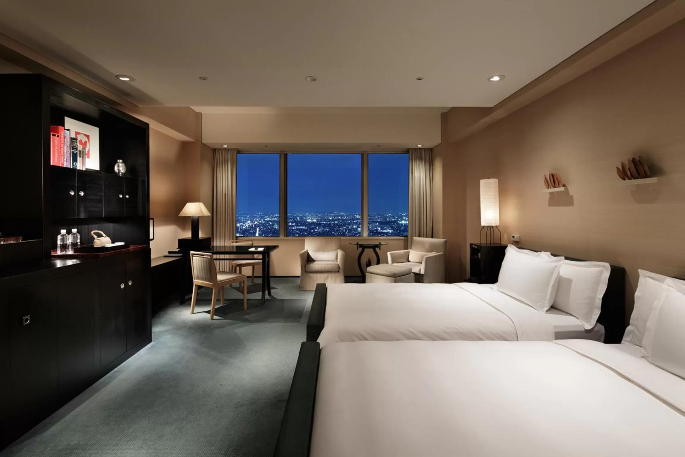 Deluxe Twin Room in Park Hyatt Tokyo
