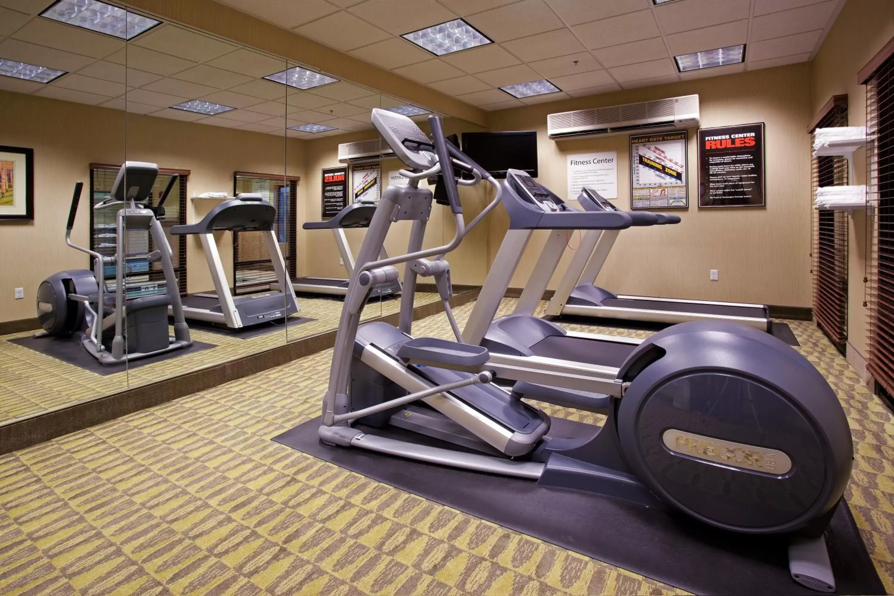 Fitness centre/facilities, Fitness Center/Facilities in Holiday Inn Express & Suites Logan, an IHG Hotel