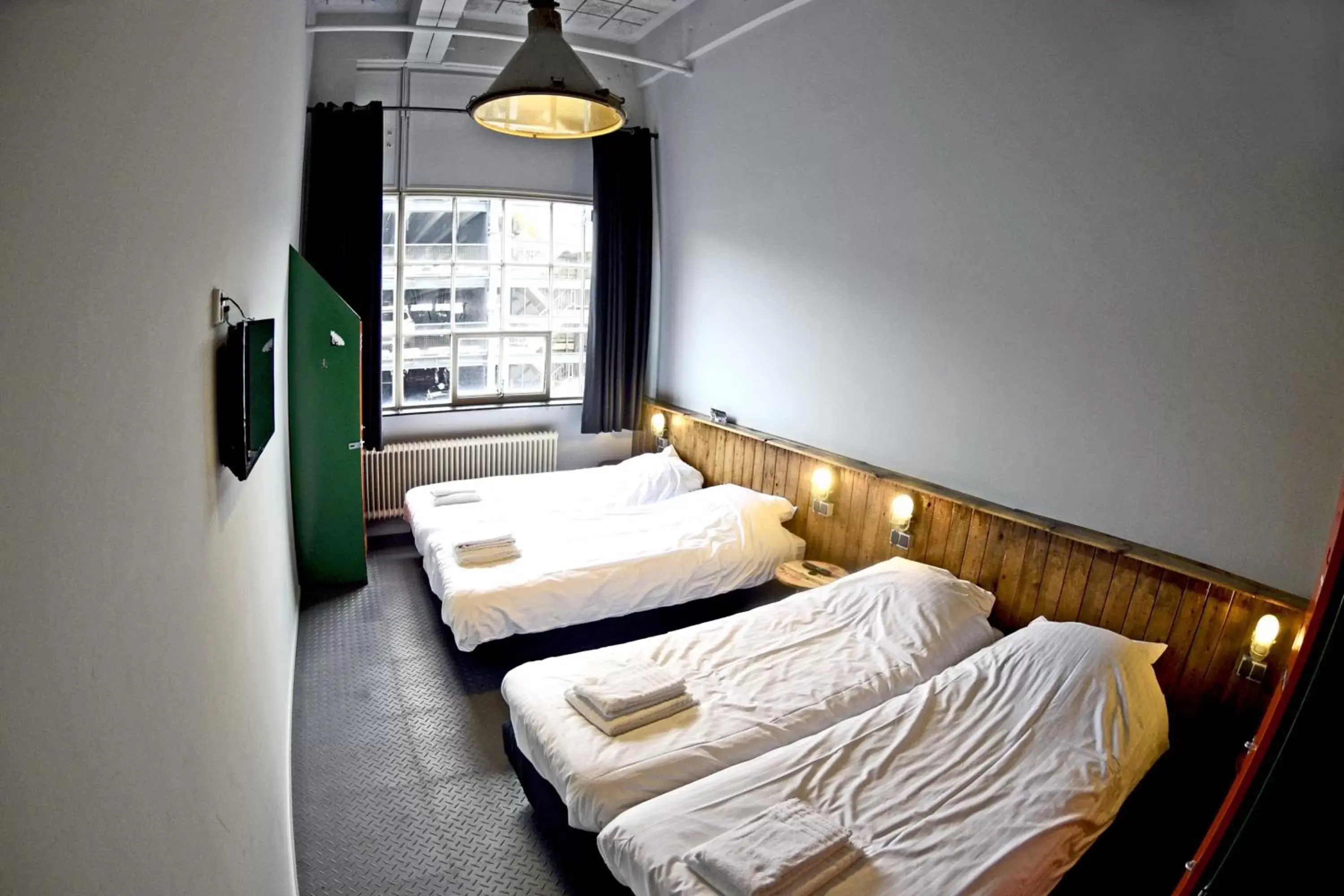 Day, Bed in Blue Collar Hotel