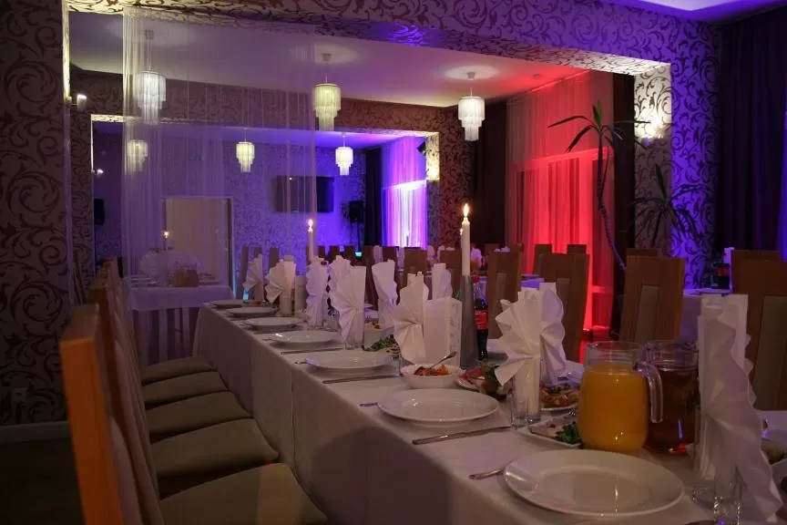 Restaurant/places to eat in Hotel George