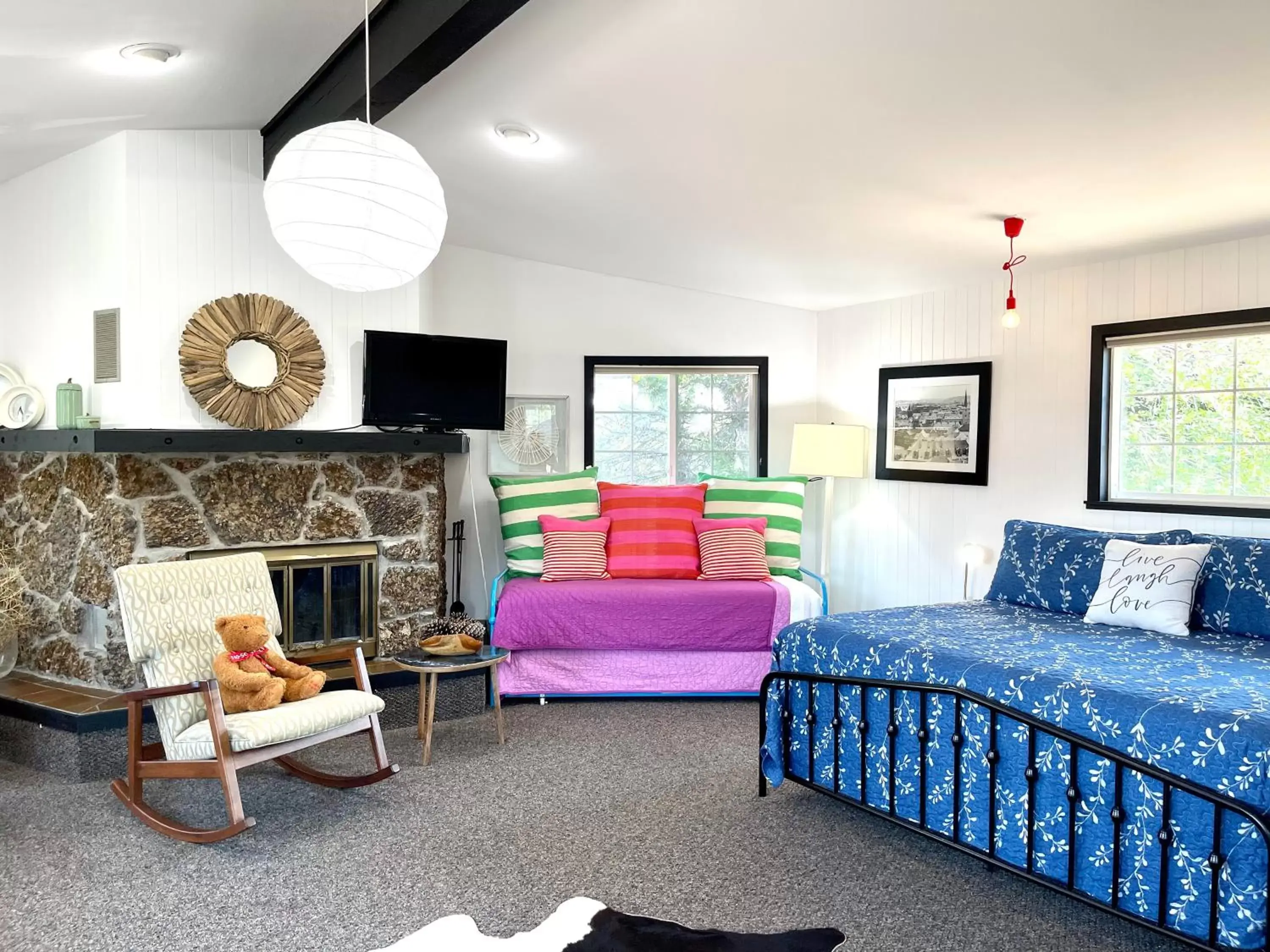 Photo of the whole room in Chalet Inn Photo of the whole room in Chalet Inn