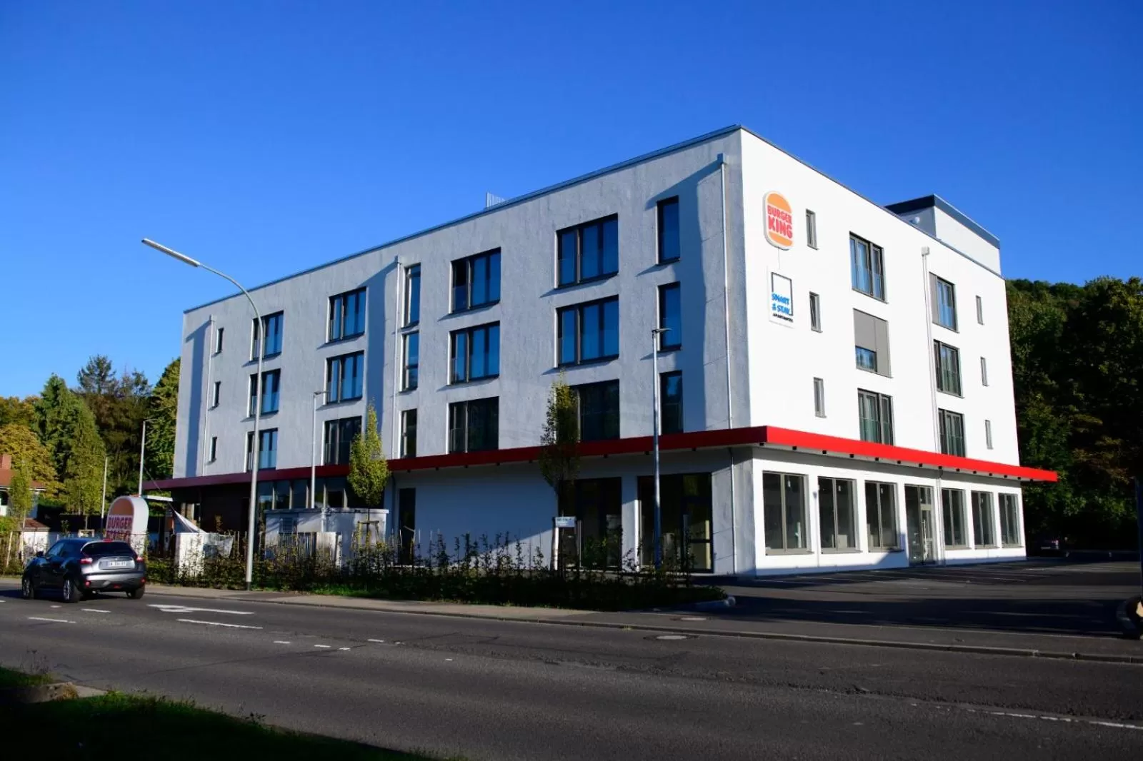 Property building in Smart & Stay Aparthotel Saarbrücken Süd - Self-Check-In - Free Parking