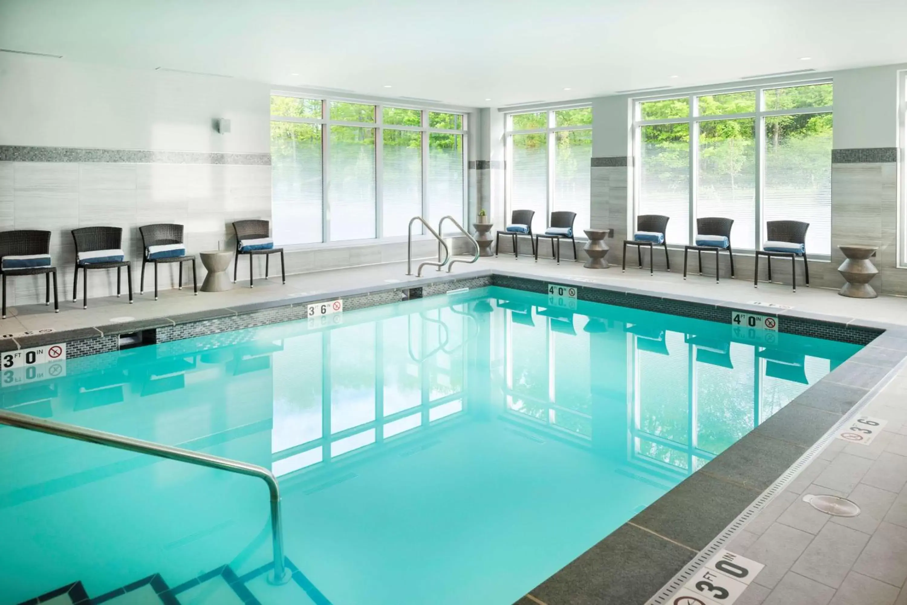 Pool view, Swimming Pool in Hampton Inn & Suites Bridgewater, NJ