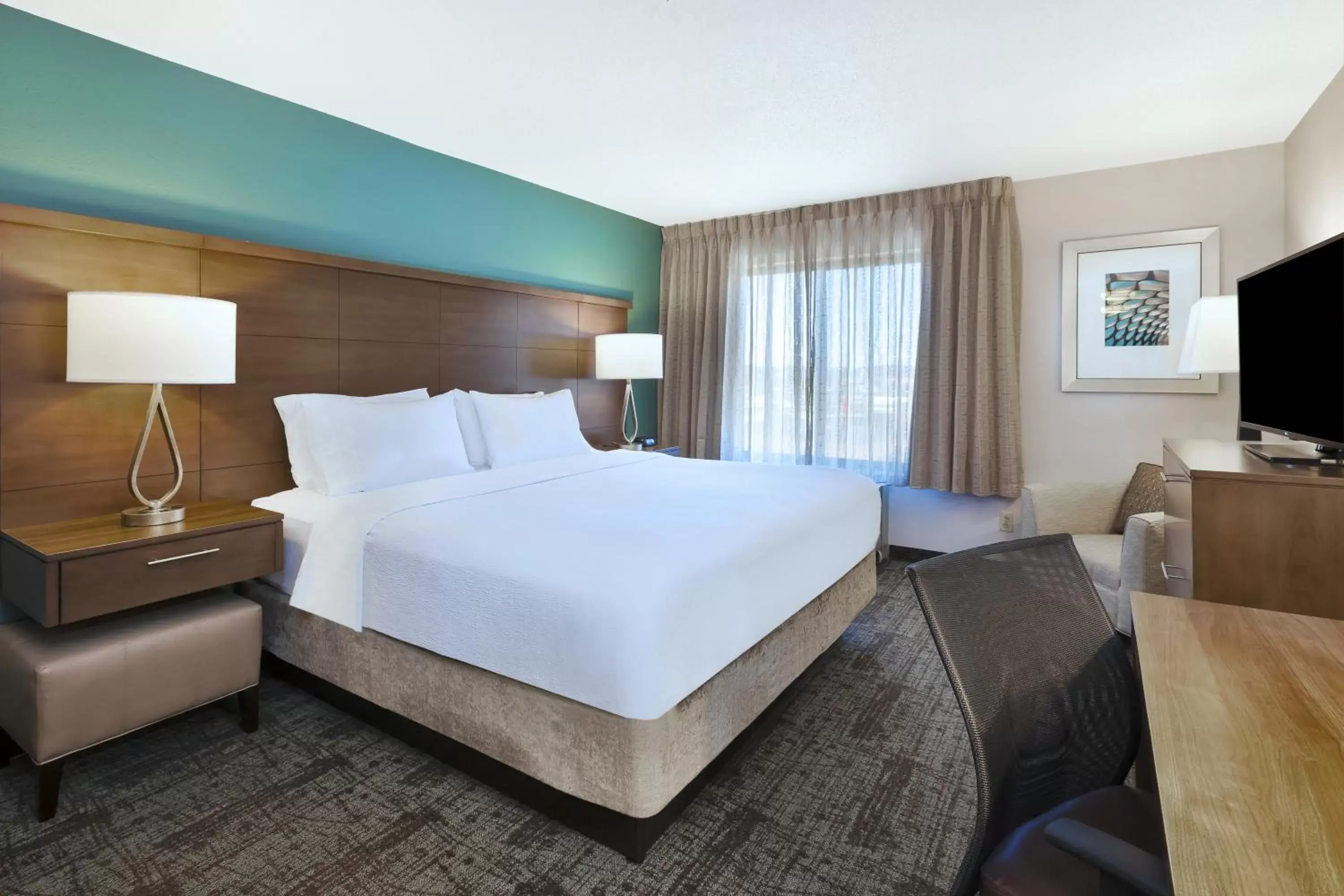 Bedroom, Bed in Staybridge Suites Columbia-Highway 63 & I-70, an IHG Hotel