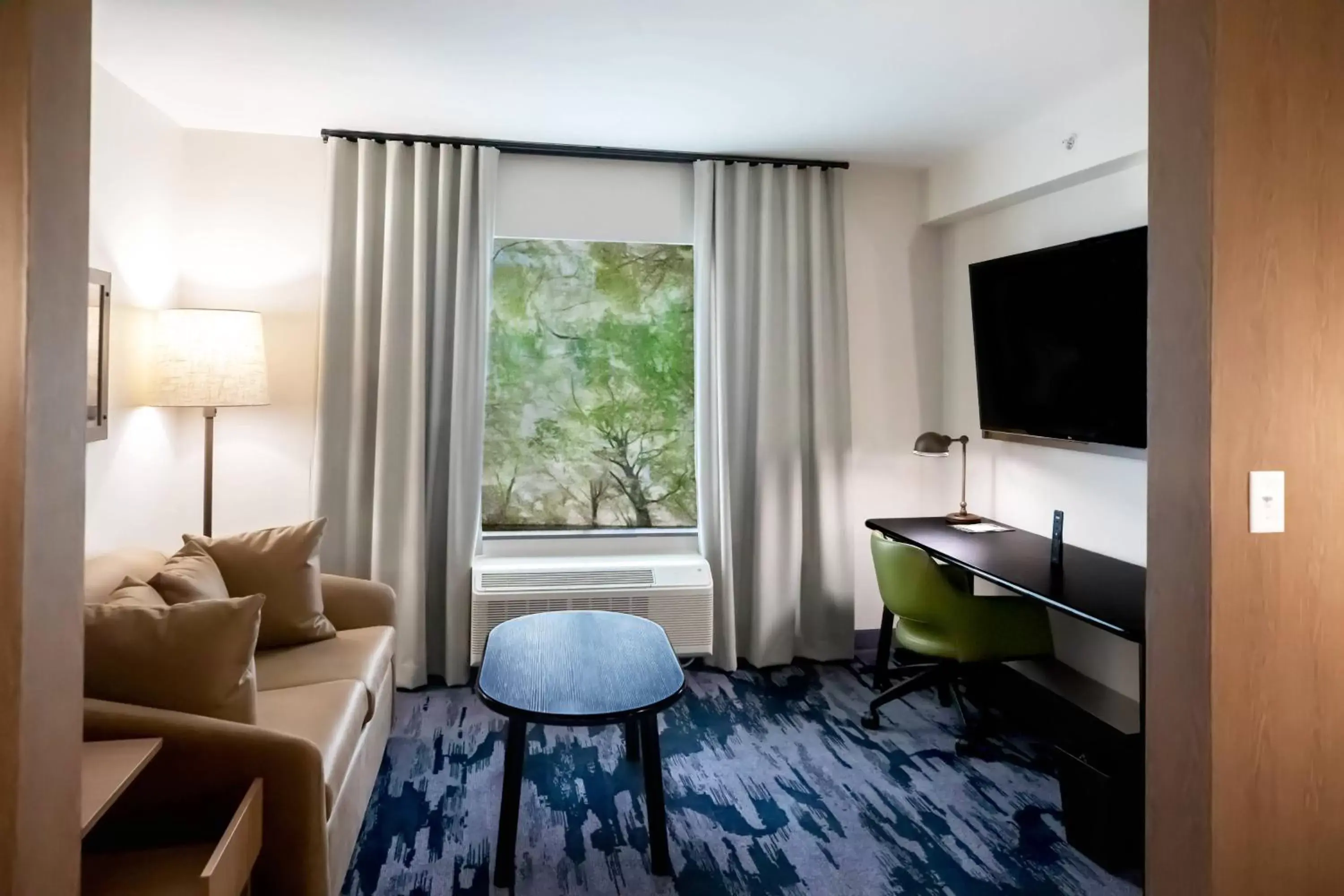 Living room, Seating Area in Fairfield by Marriott Inn & Suites Louisville Airport