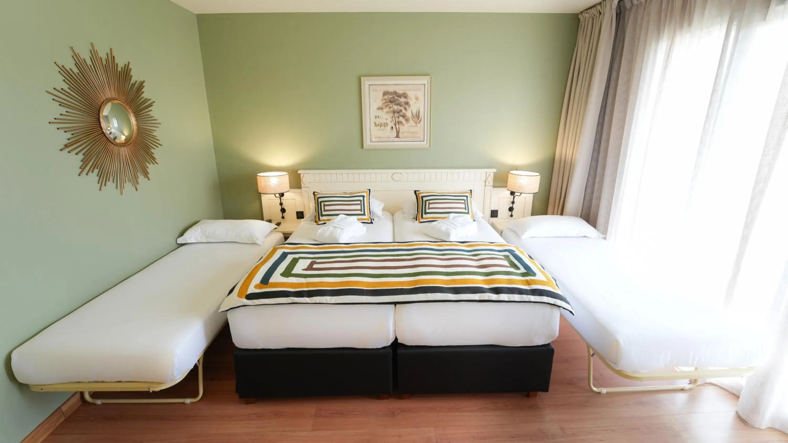 Bed in Hôtel Mount Venturi - Aix-En-Provence Sainte-Victoire - Bar & Restaurant & Padel