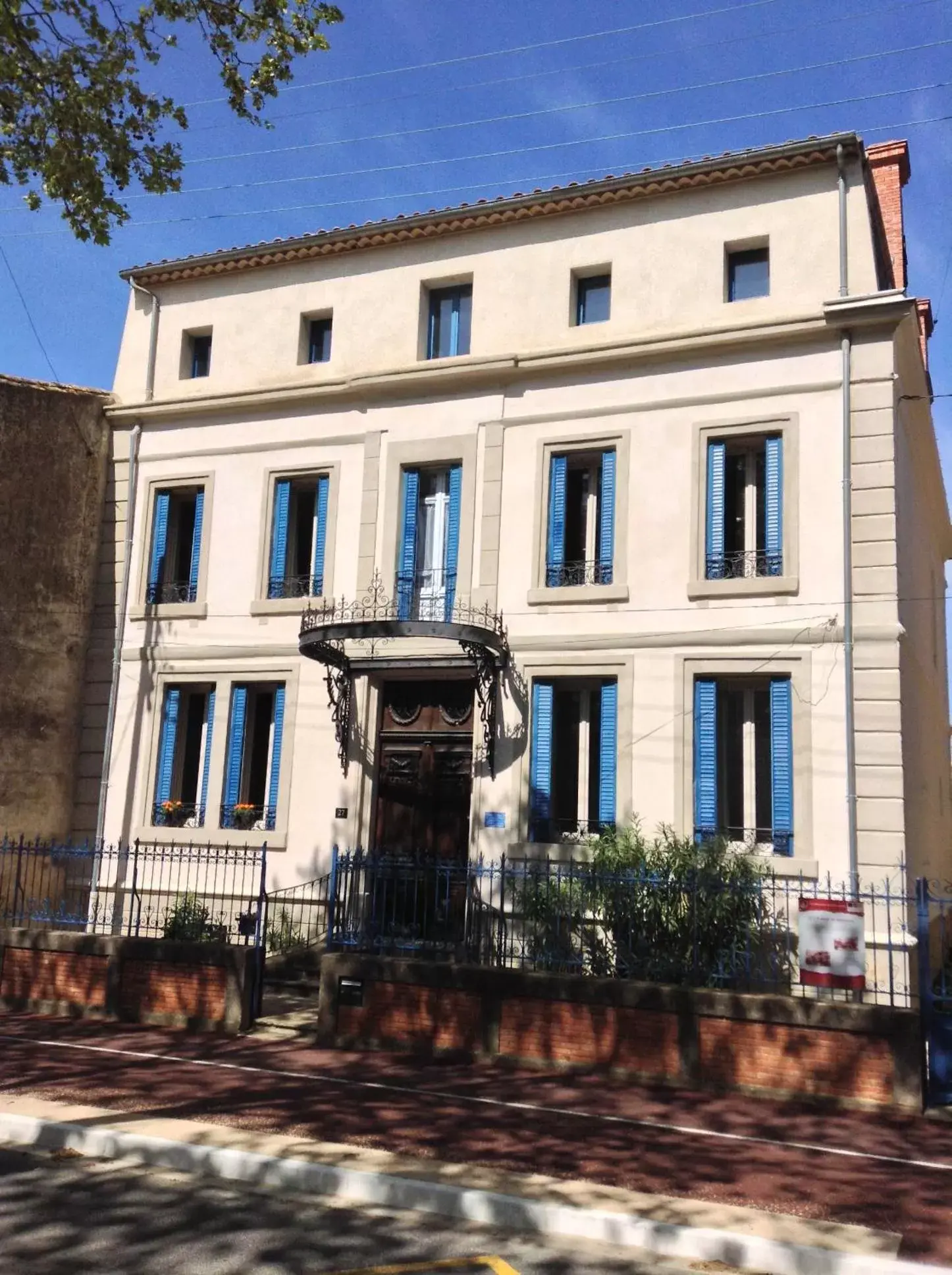 Facade/entrance, Property Building in La Villa Celine