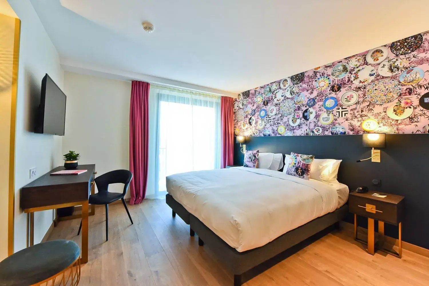 Bedroom, Bed in Hôtel La Villa Port d'Antibes & Spa