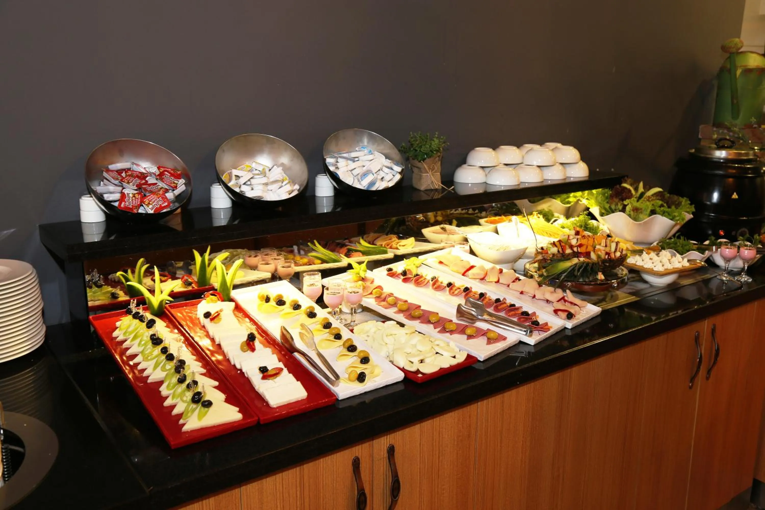 Breakfast in Pasaport Pier Hotel