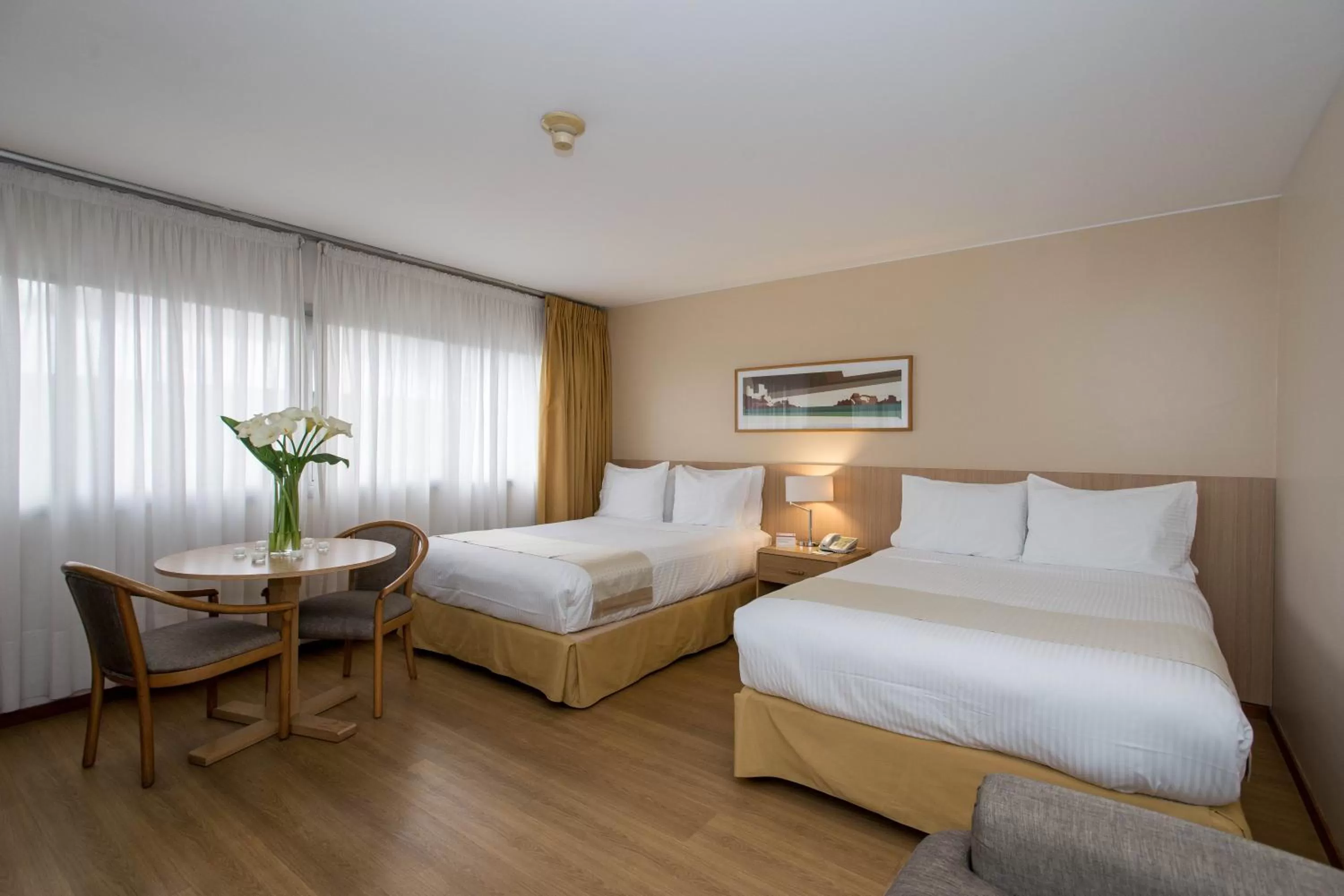 Photo of the whole room, Bed in Holiday Inn Montevideo by IHG