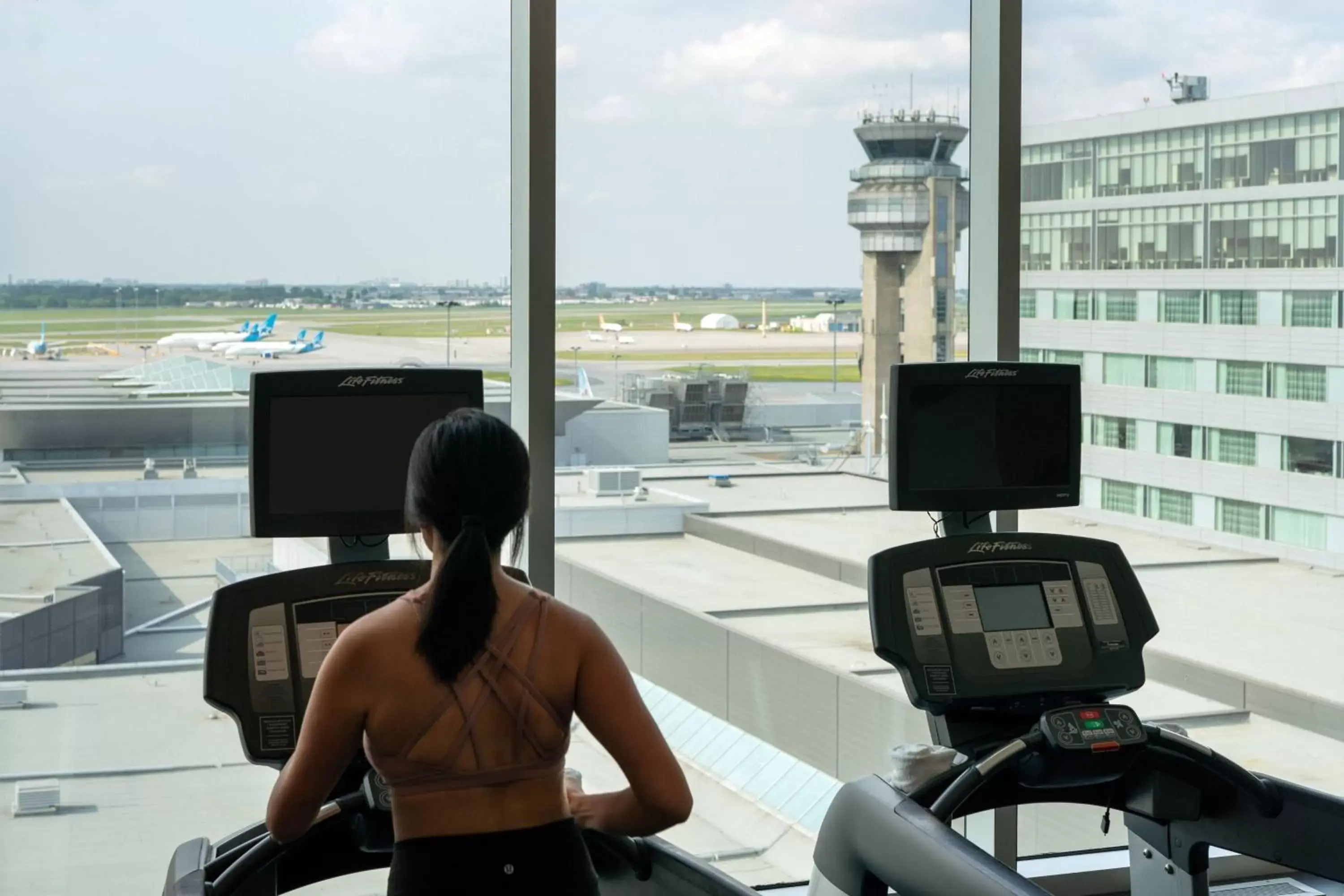 Fitness centre/facilities in Marriott Montreal Airport In-Terminal Hotel