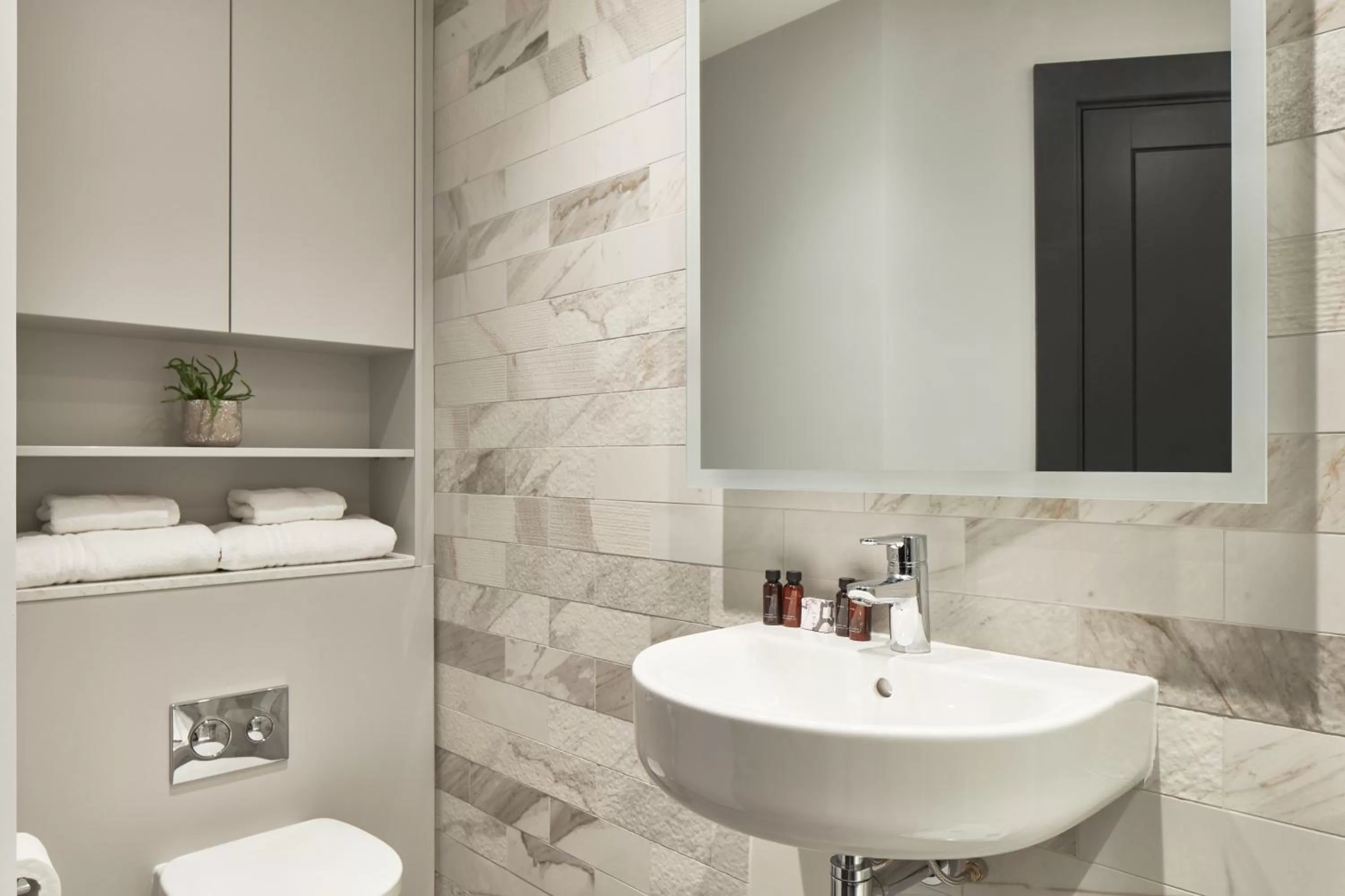 Bathroom in ARK Canary Wharf