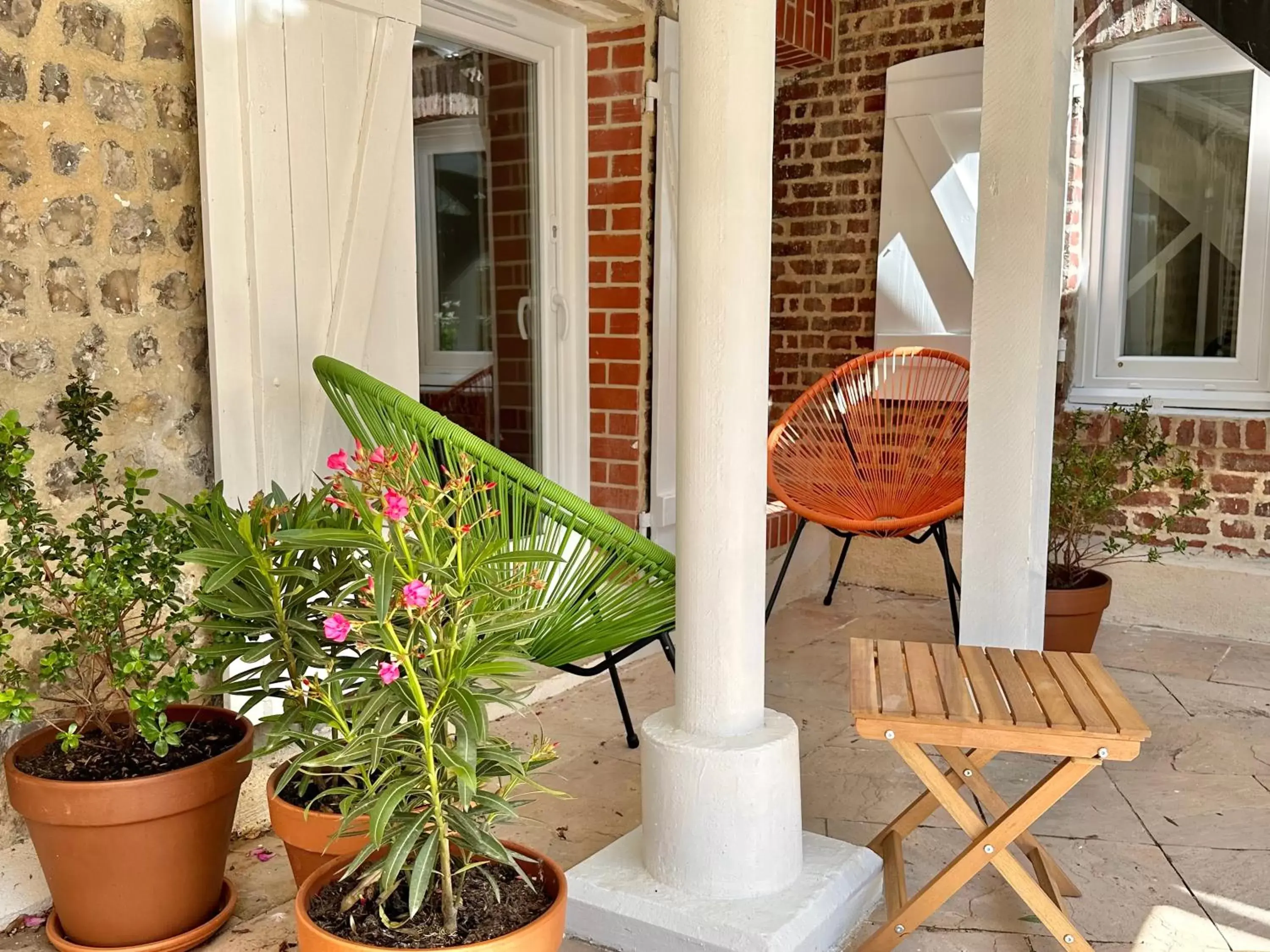 Patio/Outdoor Area in Les Turquoises Étretat - L'Hôtel-Boutique